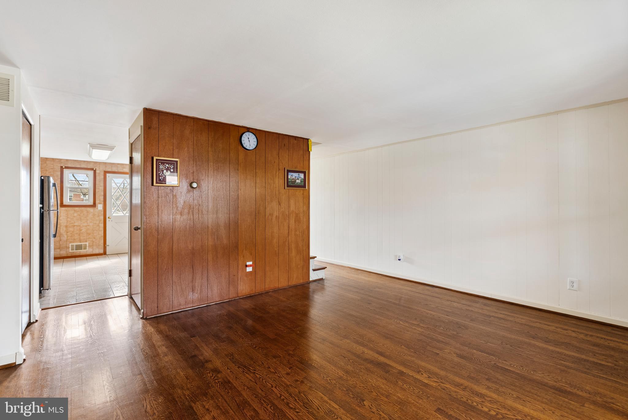 FOX RIDGE MANOR - Residential