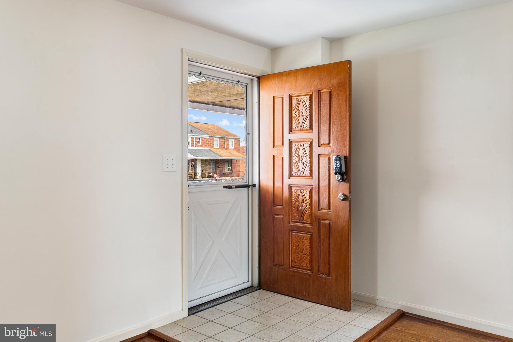 FOX RIDGE MANOR - Residential