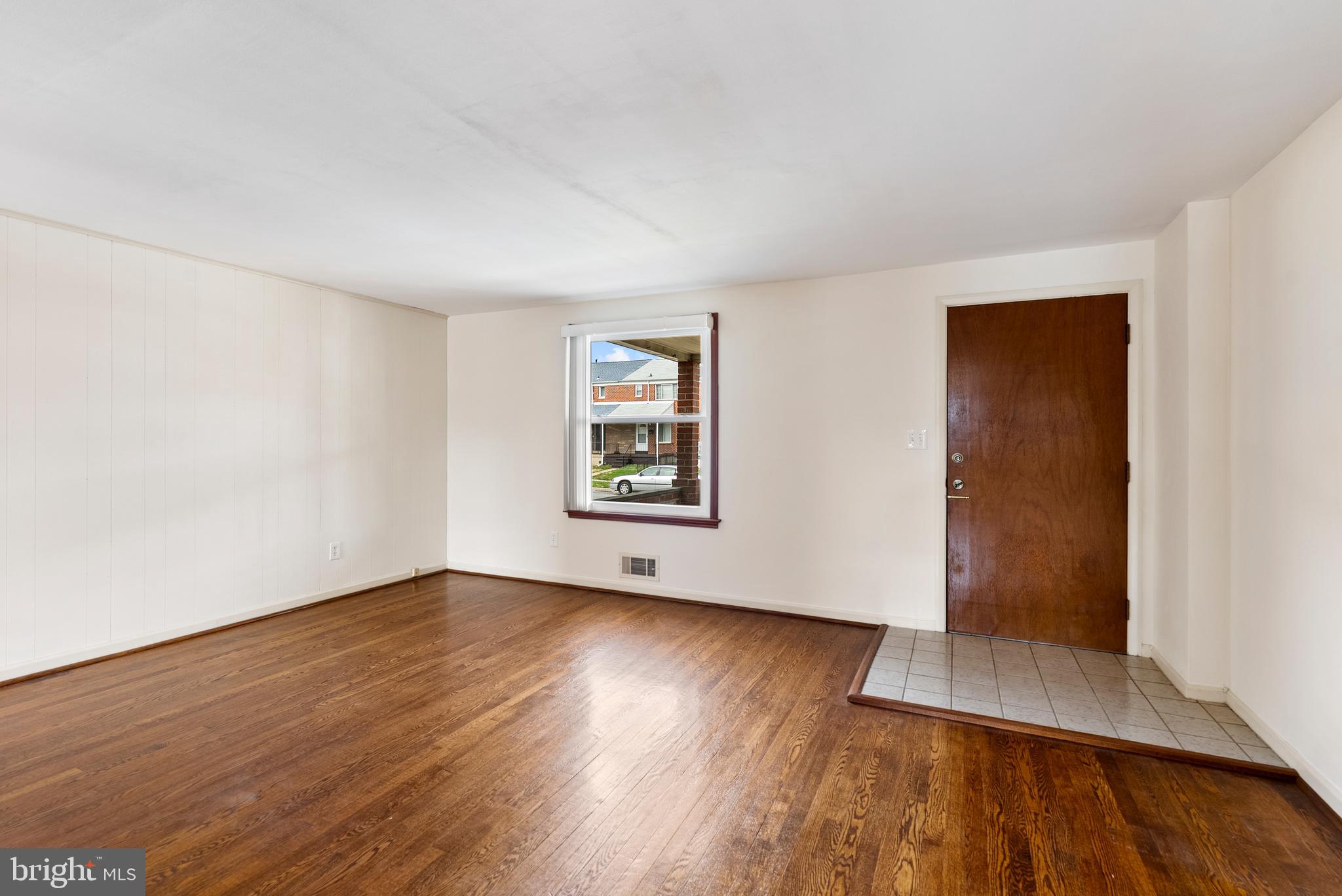 FOX RIDGE MANOR - Residential