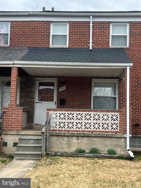 Photo of 1041 Foxwood Lane, BALTIMORE, MD 21221 (MLS # MDBC2157716)