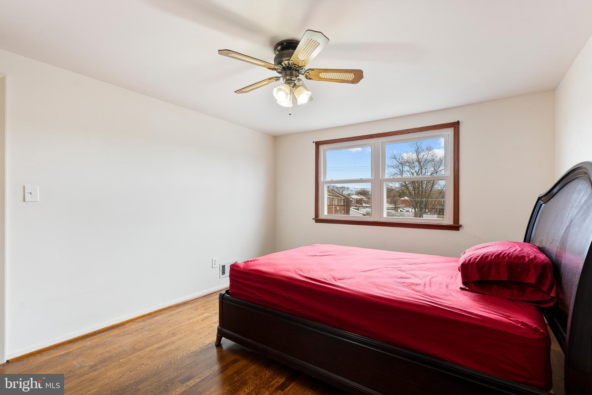 FOX RIDGE MANOR - Residential