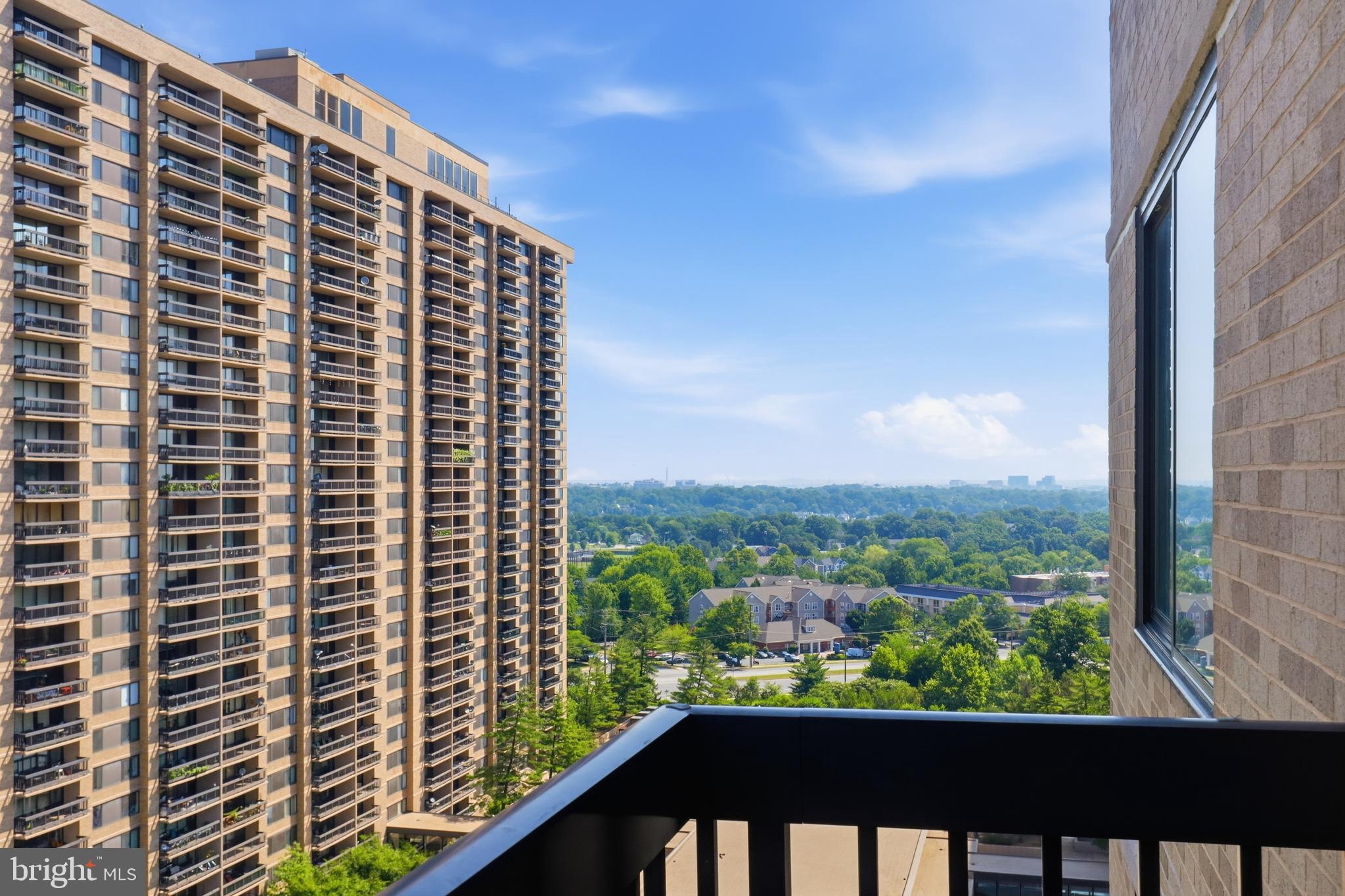 3709 S GEORGE MASON DRIVE 1305 E
