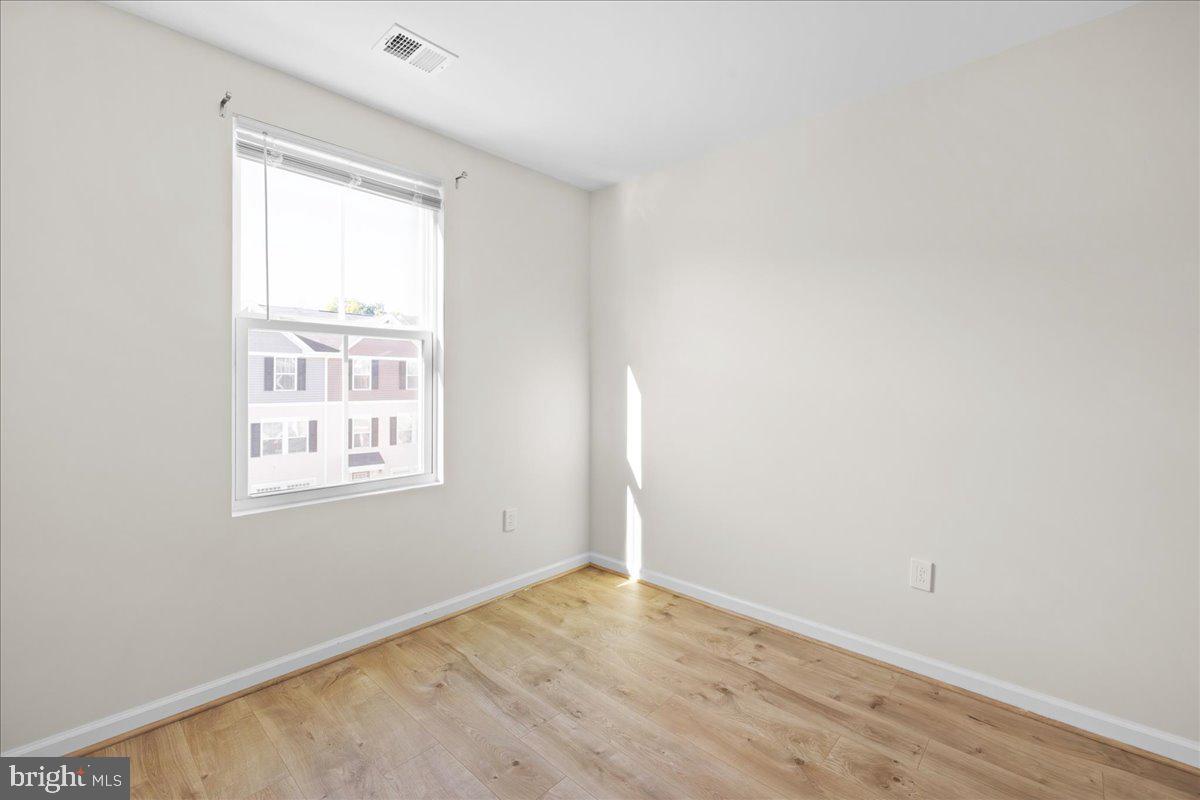 REGENTS CREST - Residential Lease