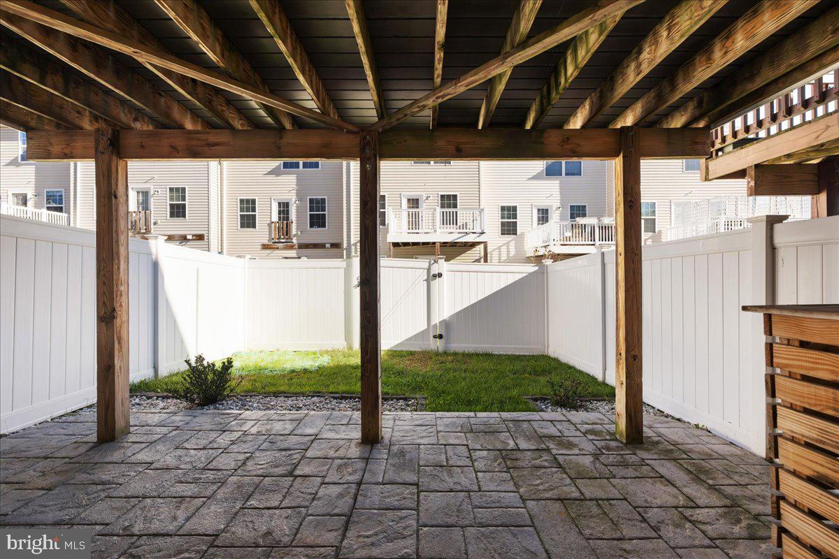 REGENTS CREST - Residential Lease