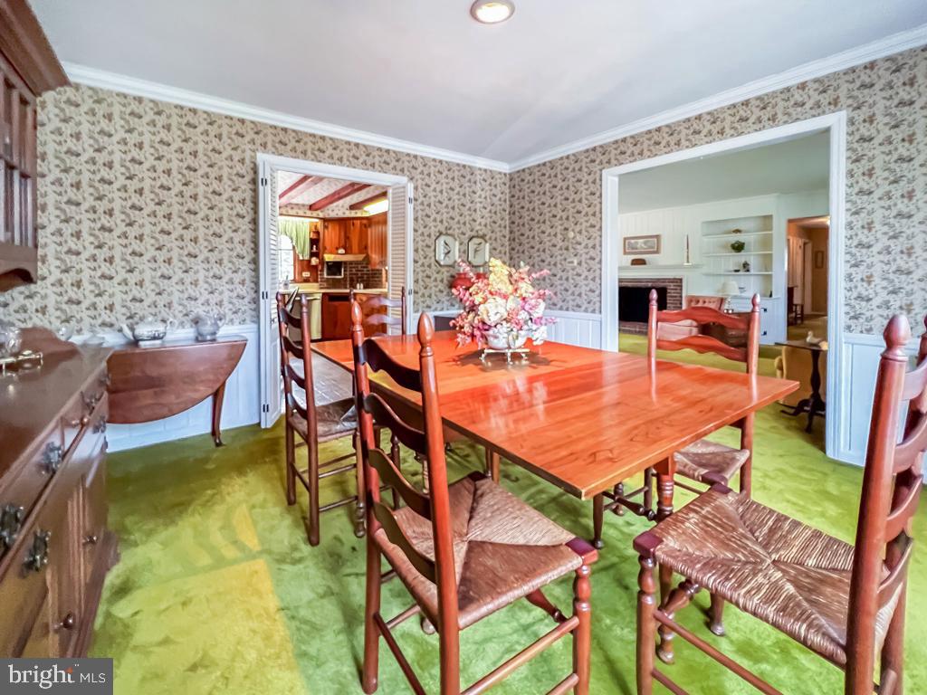 MAKEFIELD MANOR - Residential