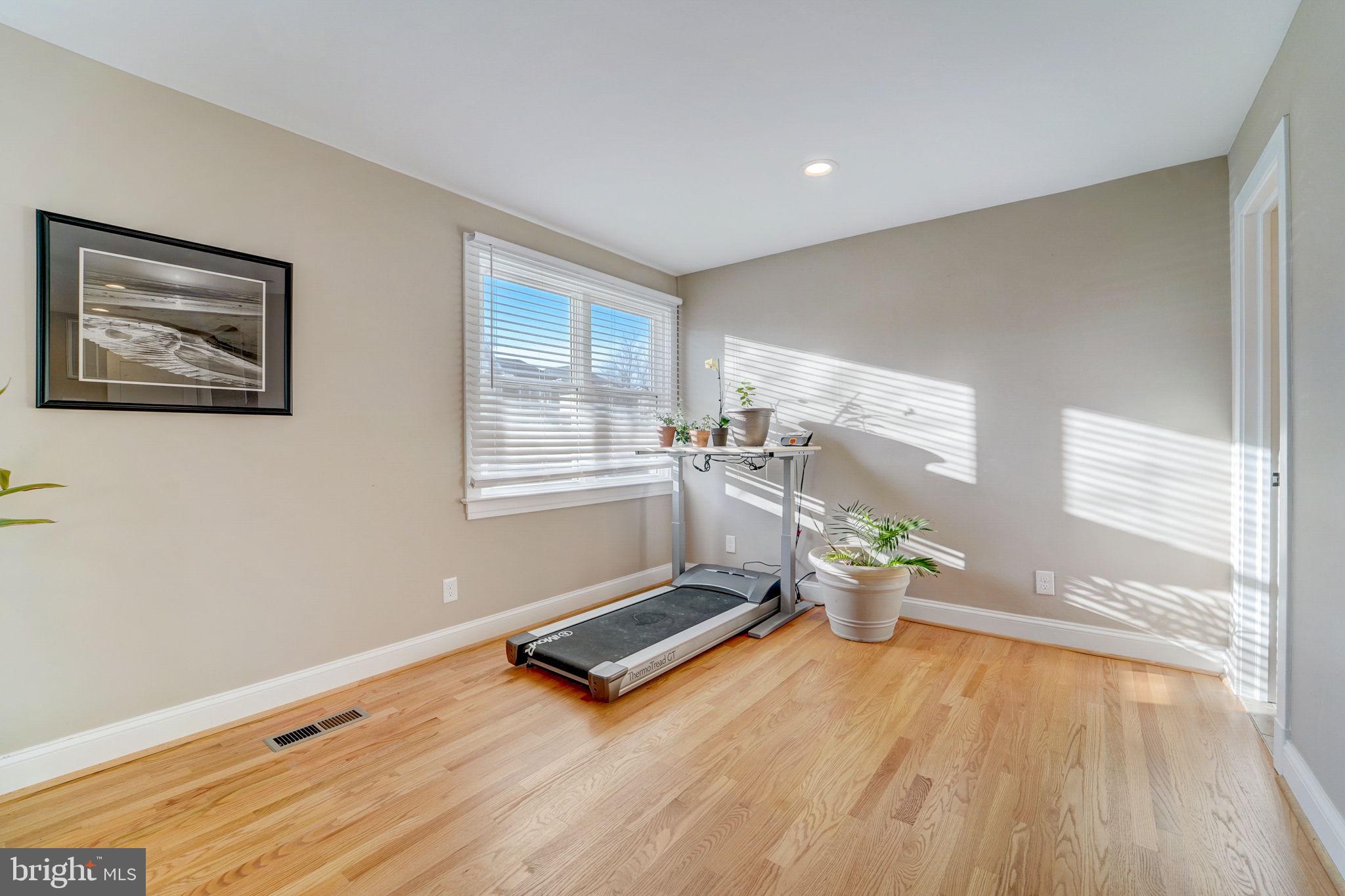 EASTPORT - Residential