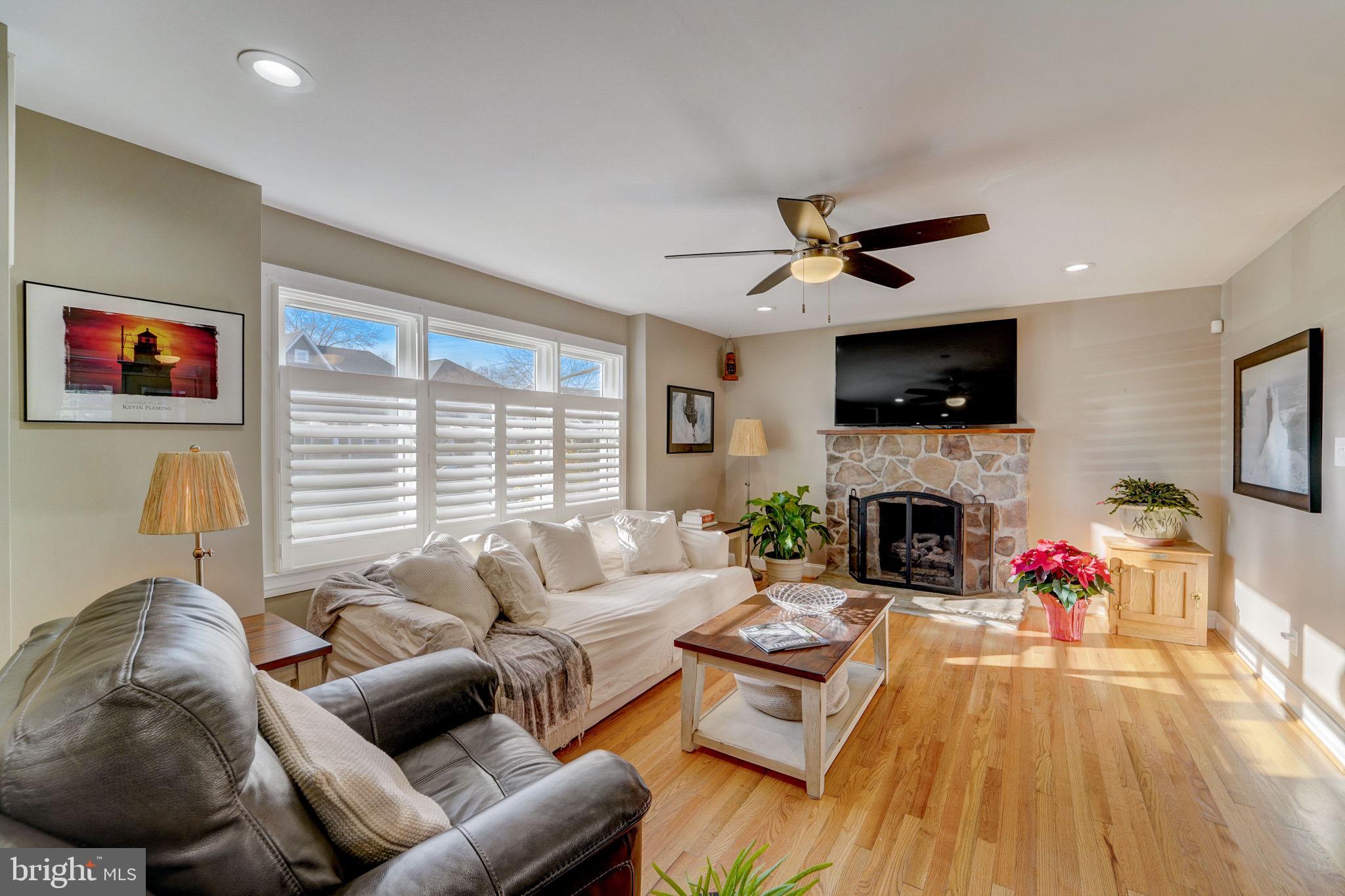 EASTPORT - Residential