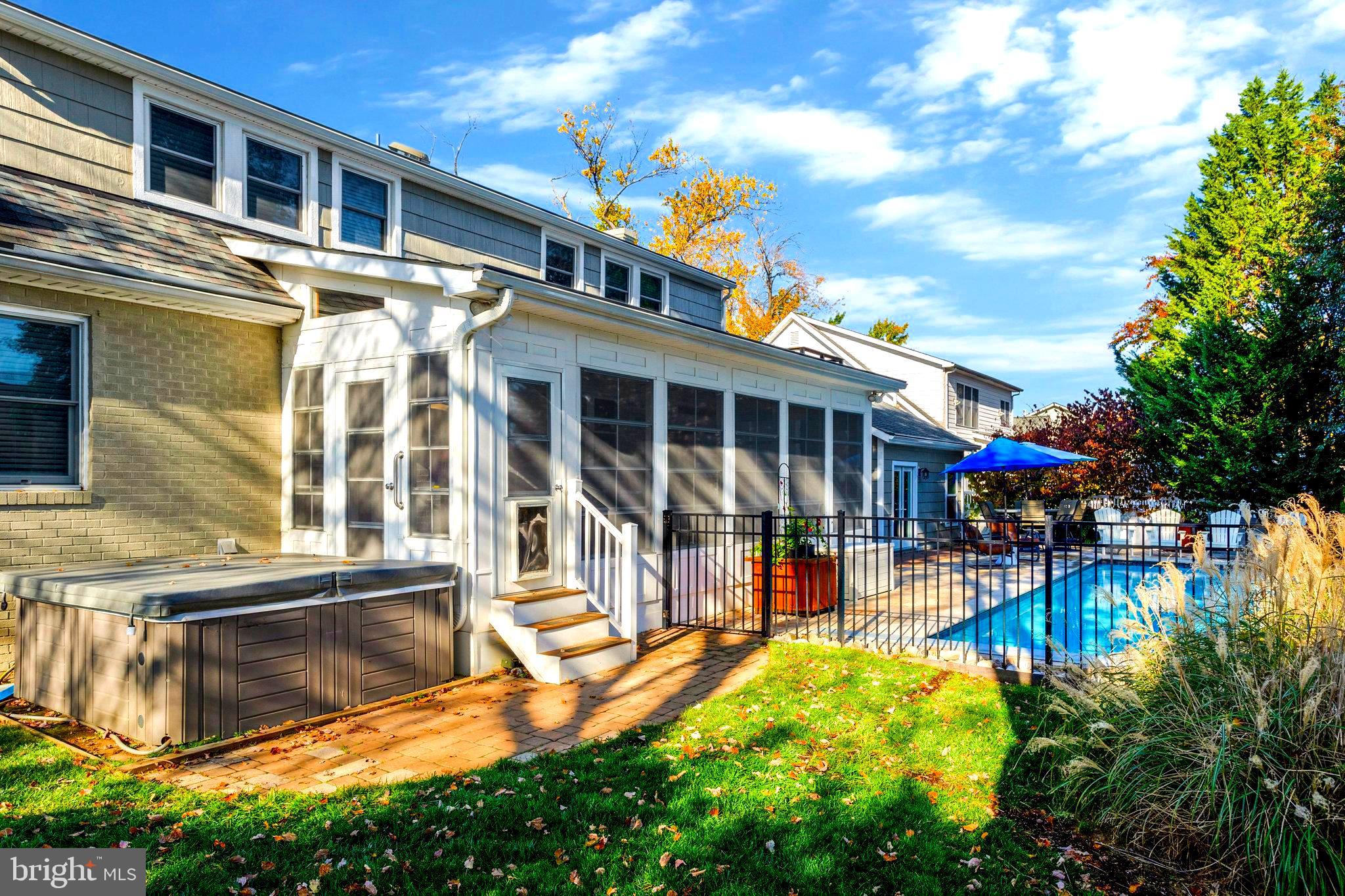 EASTPORT - Residential