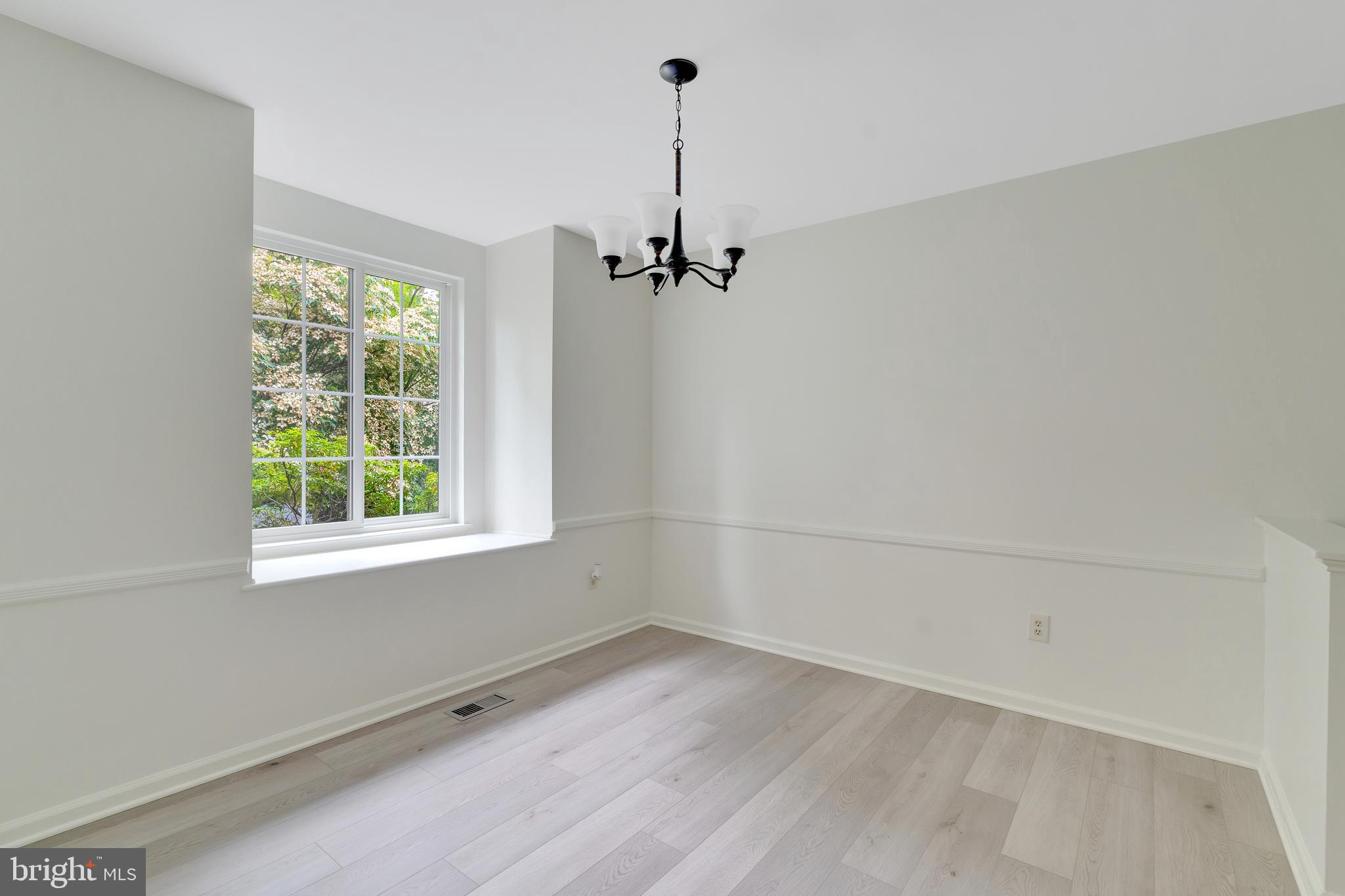EAGLE CROSSING - Residential