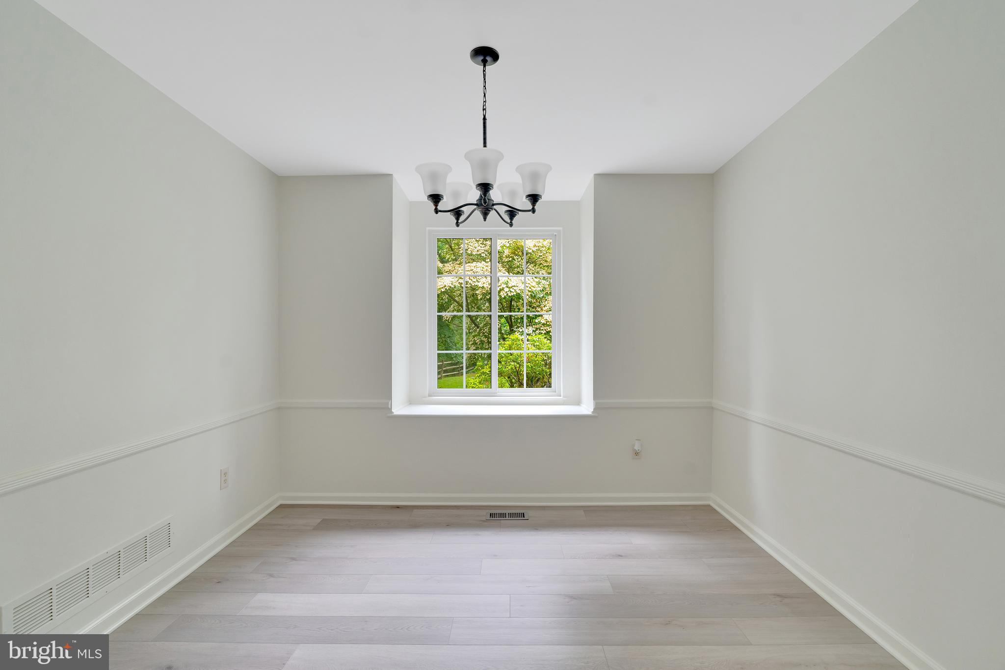 EAGLE CROSSING - Residential