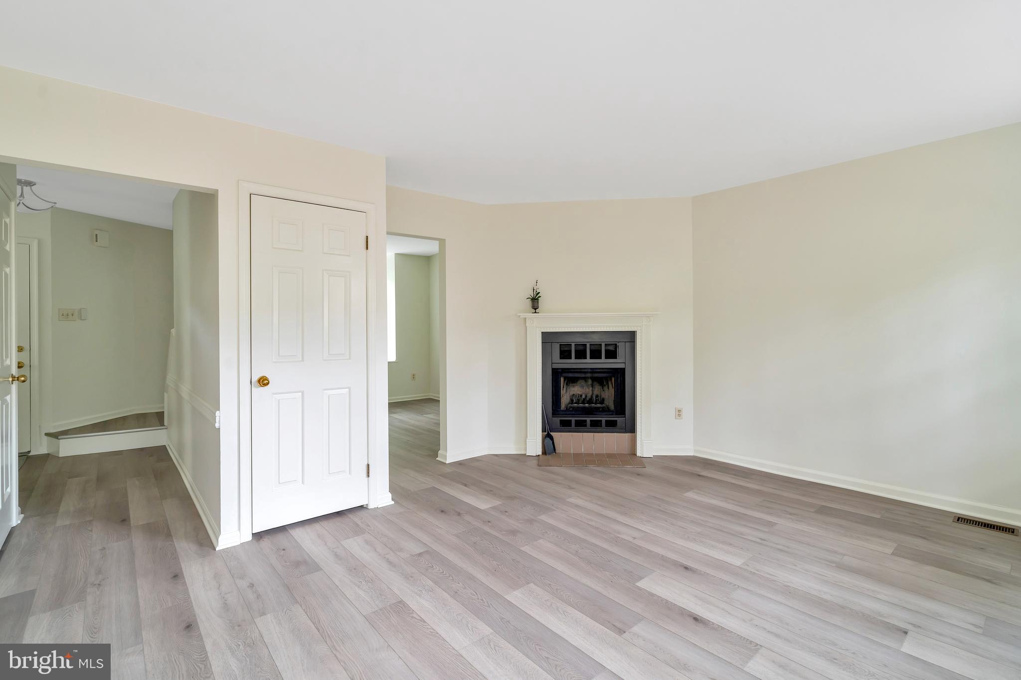 EAGLE CROSSING - Residential
