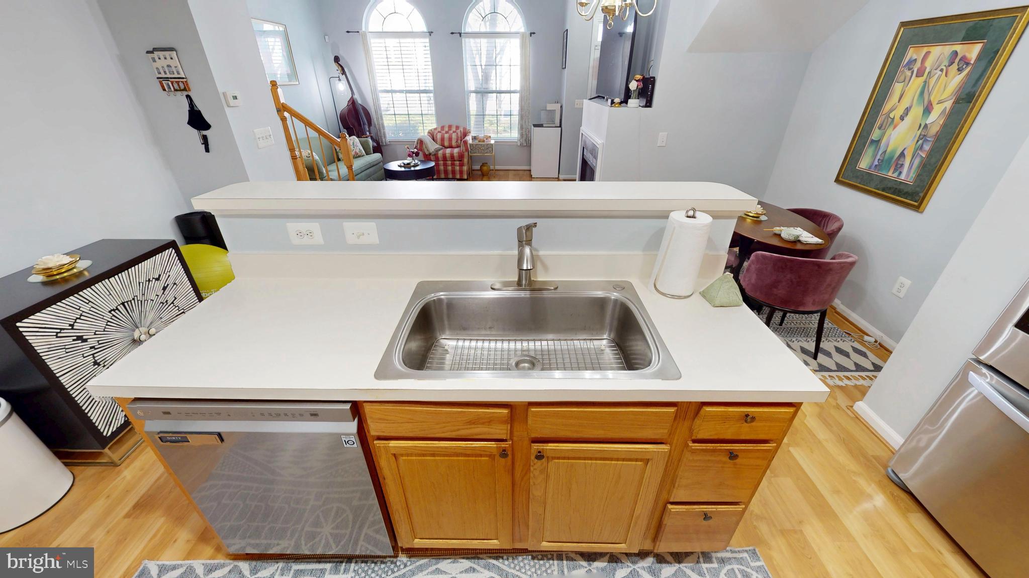 AMBER SPRING CONDOMINIUMS - Residential Lease