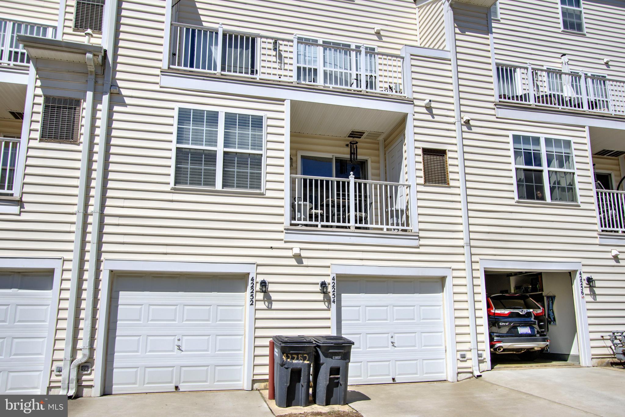 AMBER SPRING CONDOMINIUMS - Residential Lease