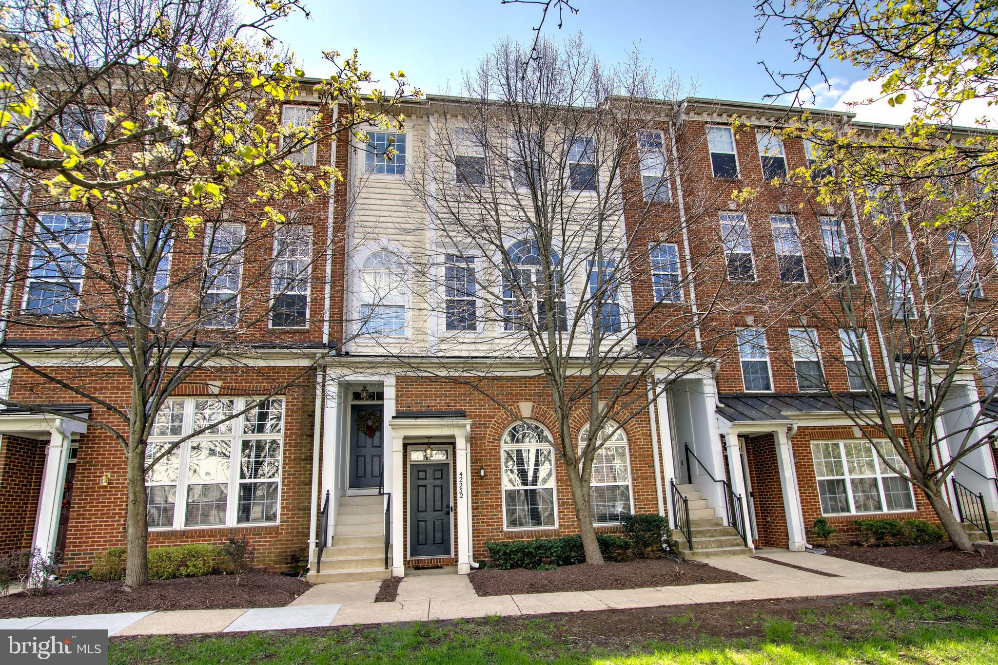 AMBER SPRING CONDOMINIUMS - Residential Lease