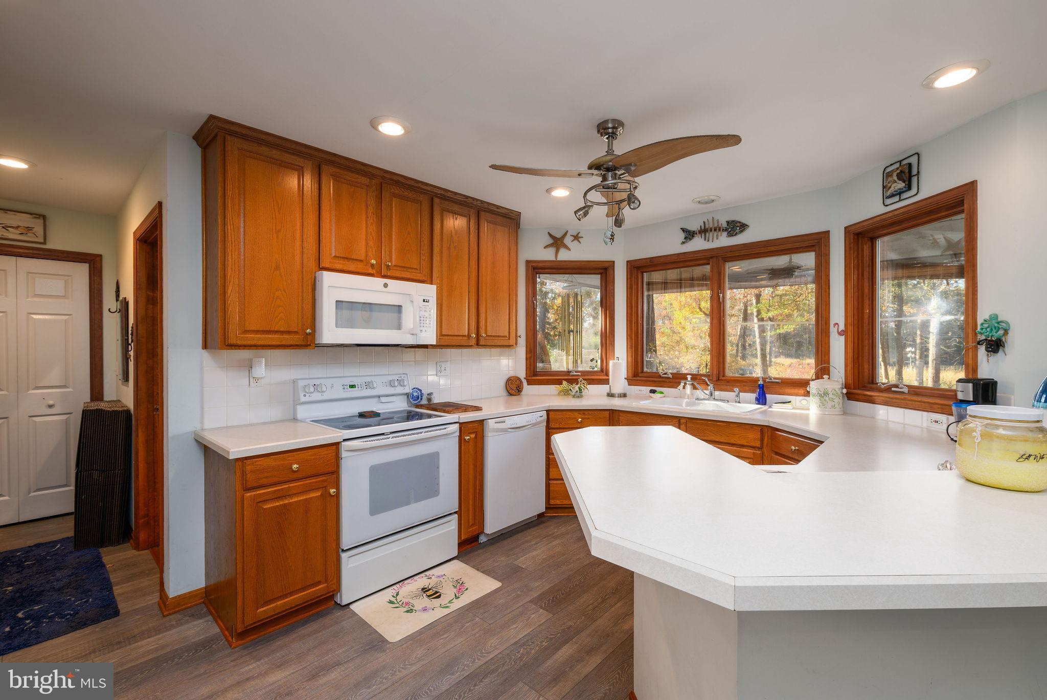 BRIARWOOD ESTATES - Residential