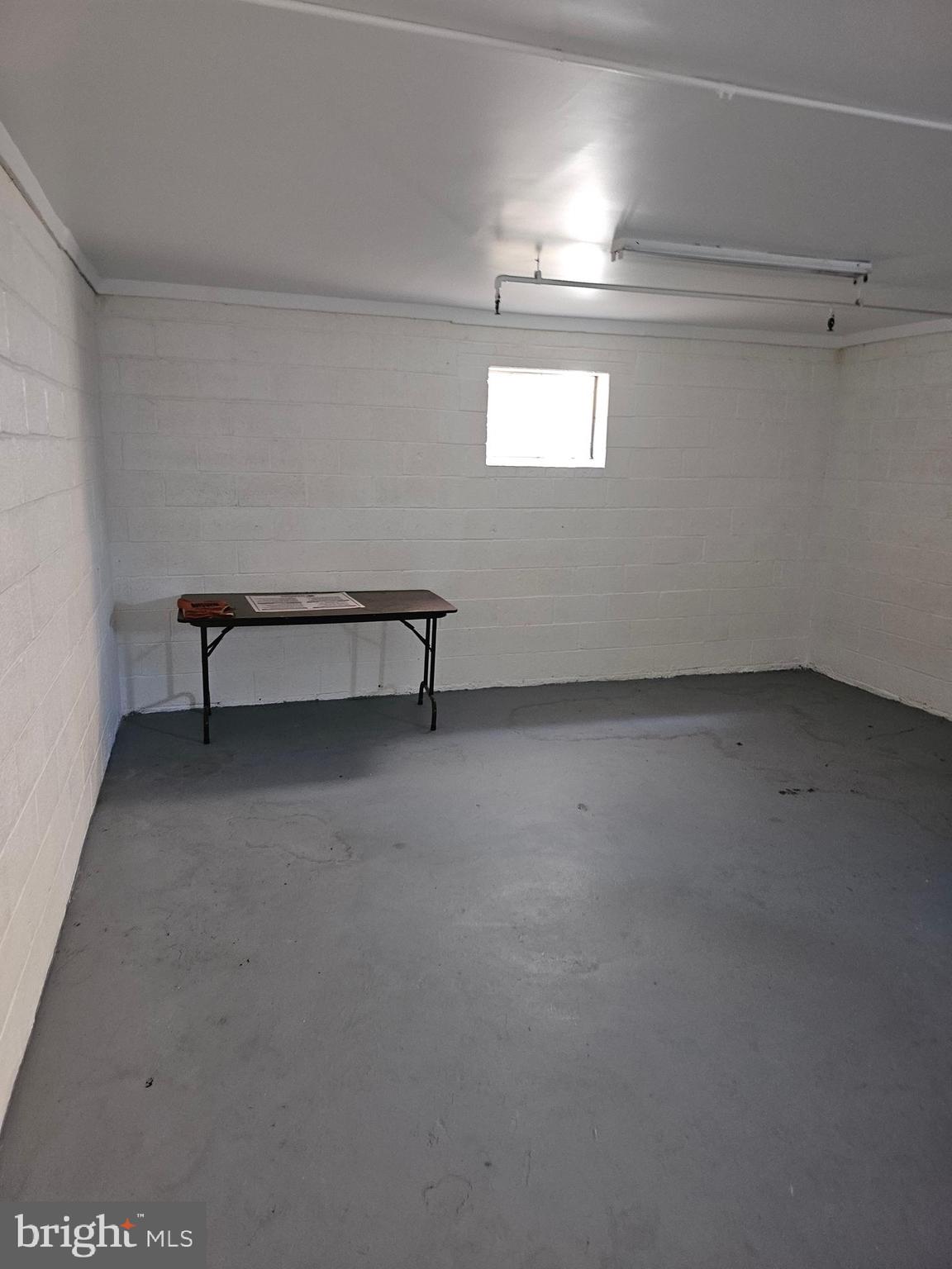 FRENCHMANS CREEK - Residential Lease