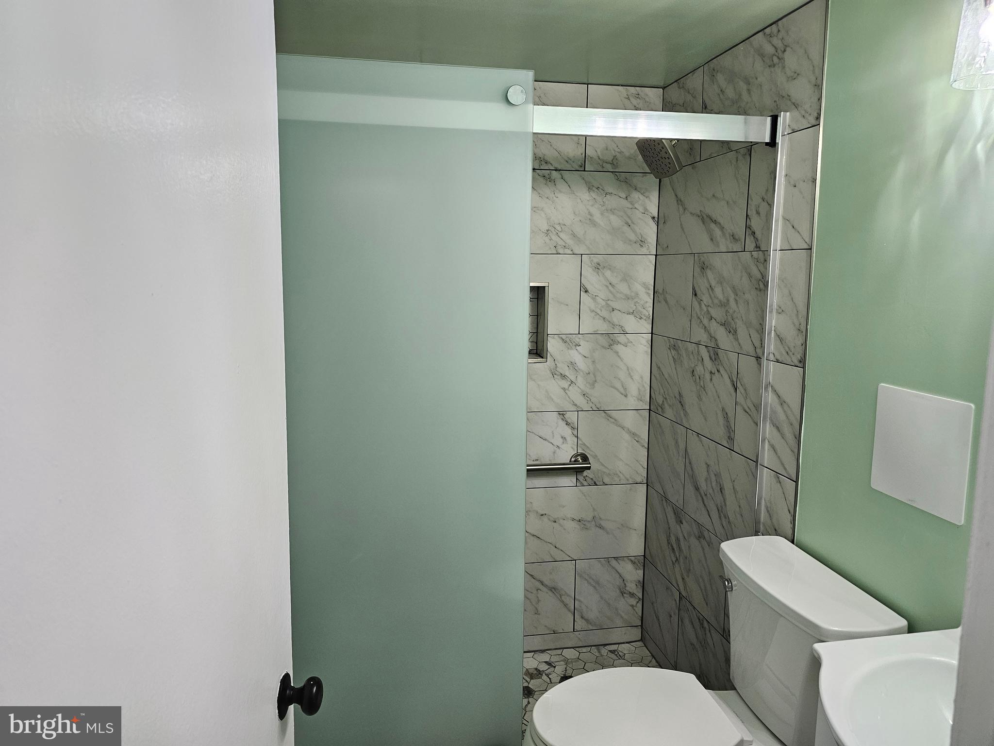 FRENCHMANS CREEK - Residential Lease