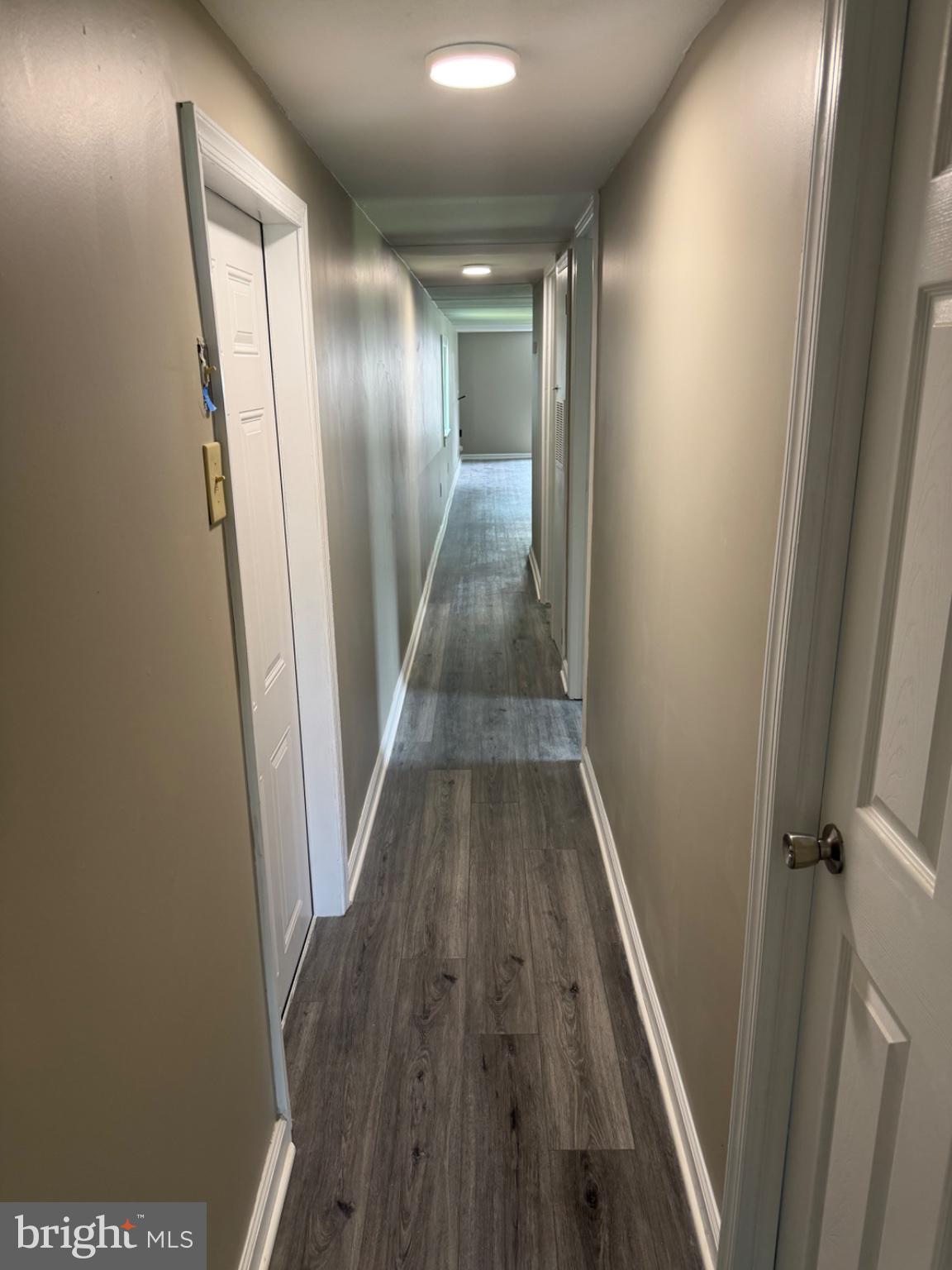 COUNTRY MANOR WEST - Residential