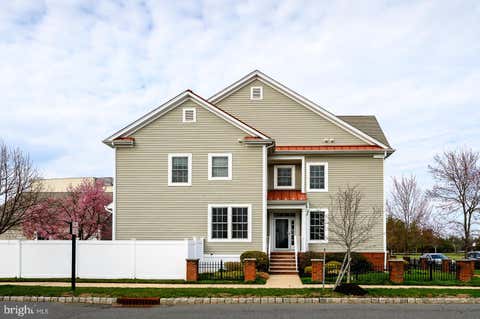 Townhouse For Sale - 2 Wilson Lane Ln<br/> PLAINSBORO, NJ 08536