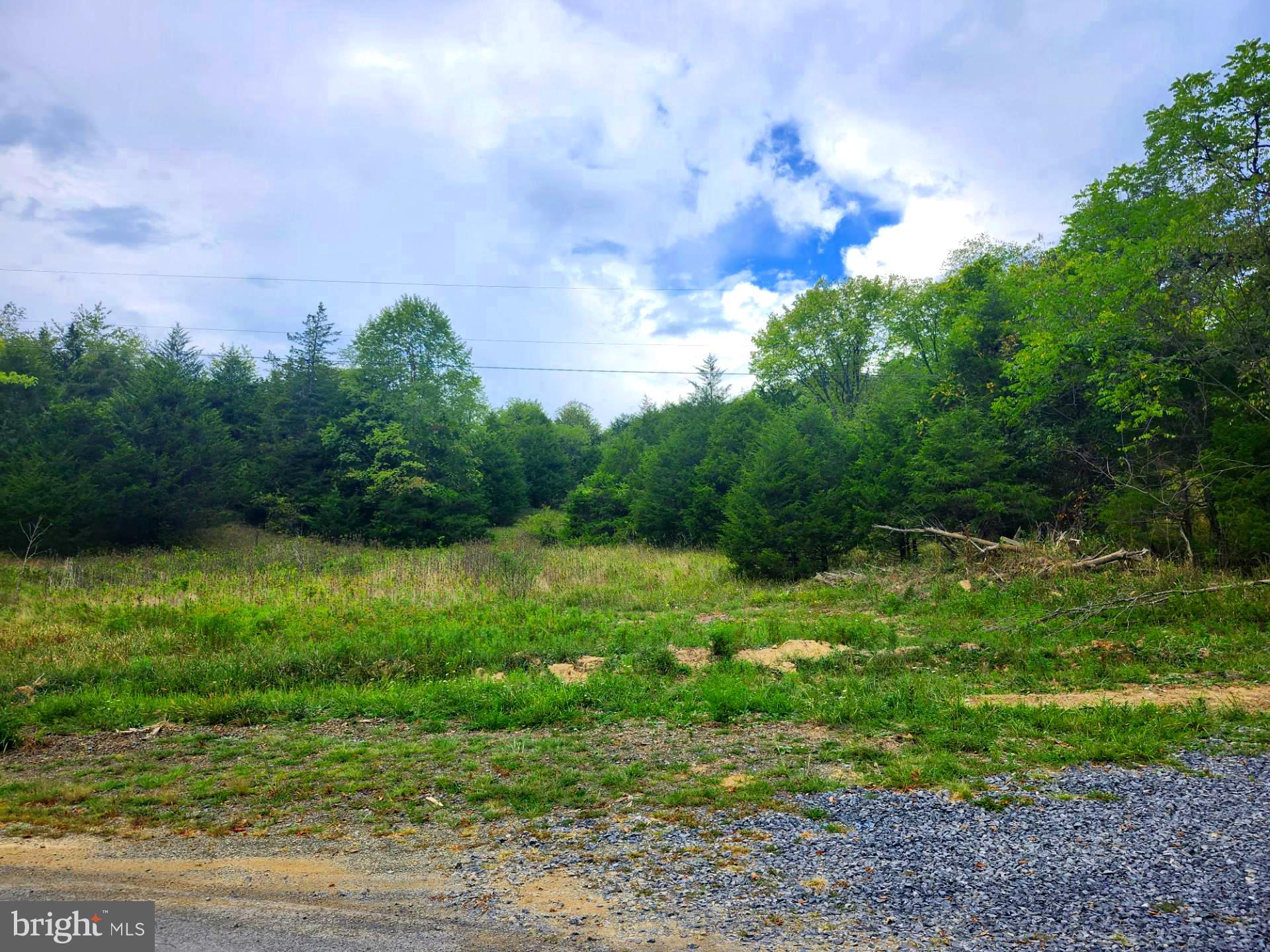 NONE UNRESTRICTED - Land