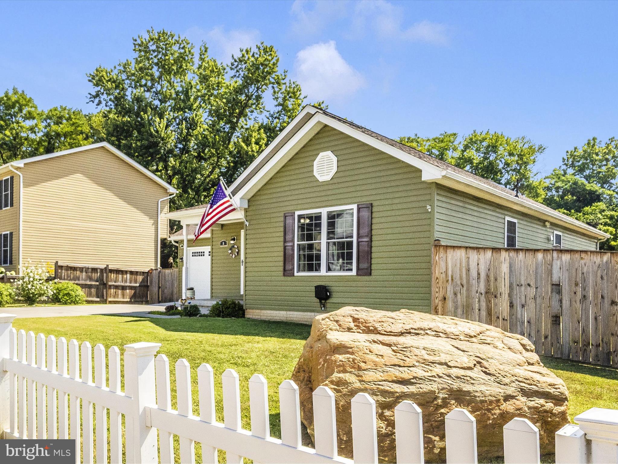 BRUNSWICK - Residential