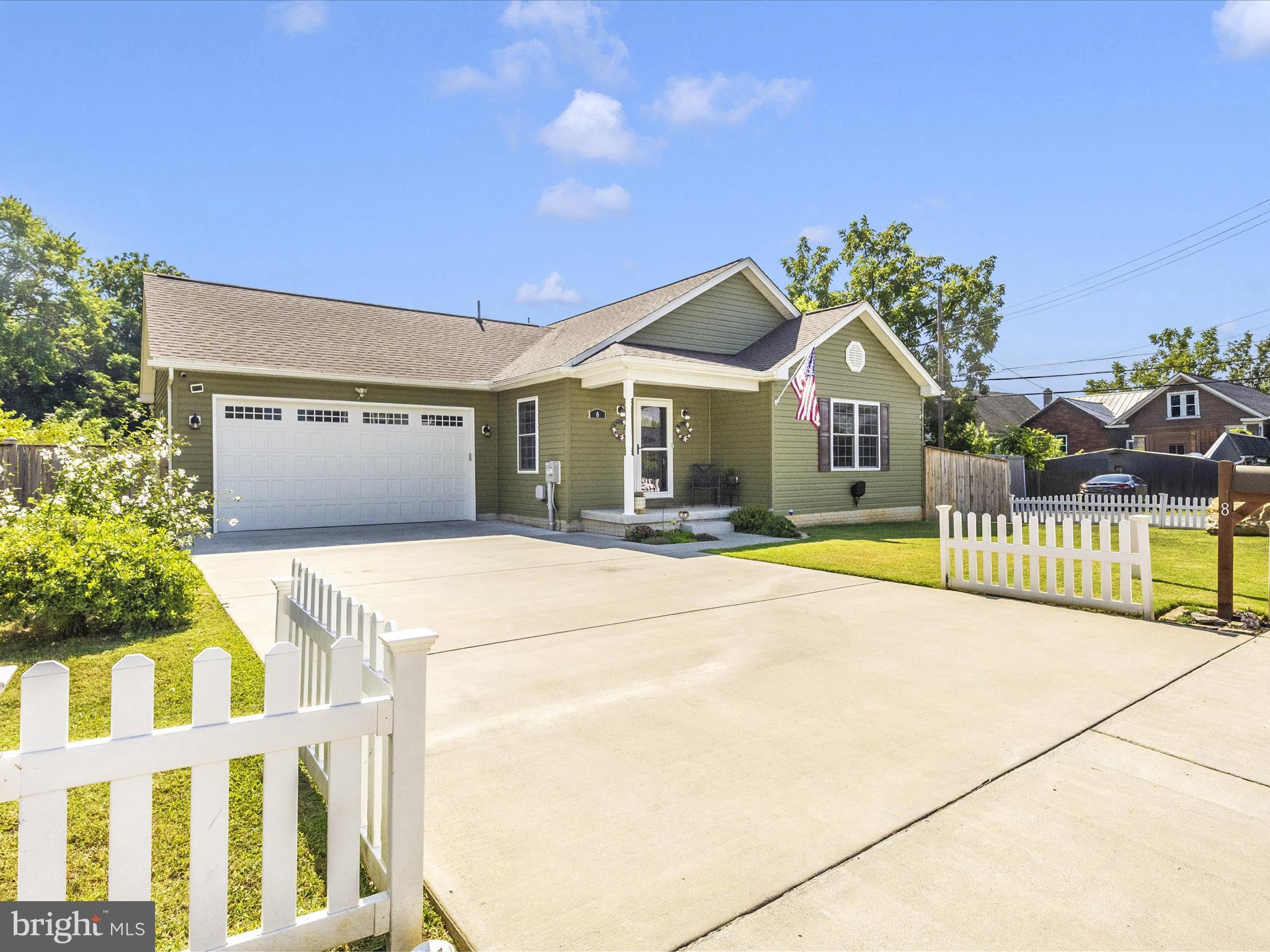 BRUNSWICK - Residential