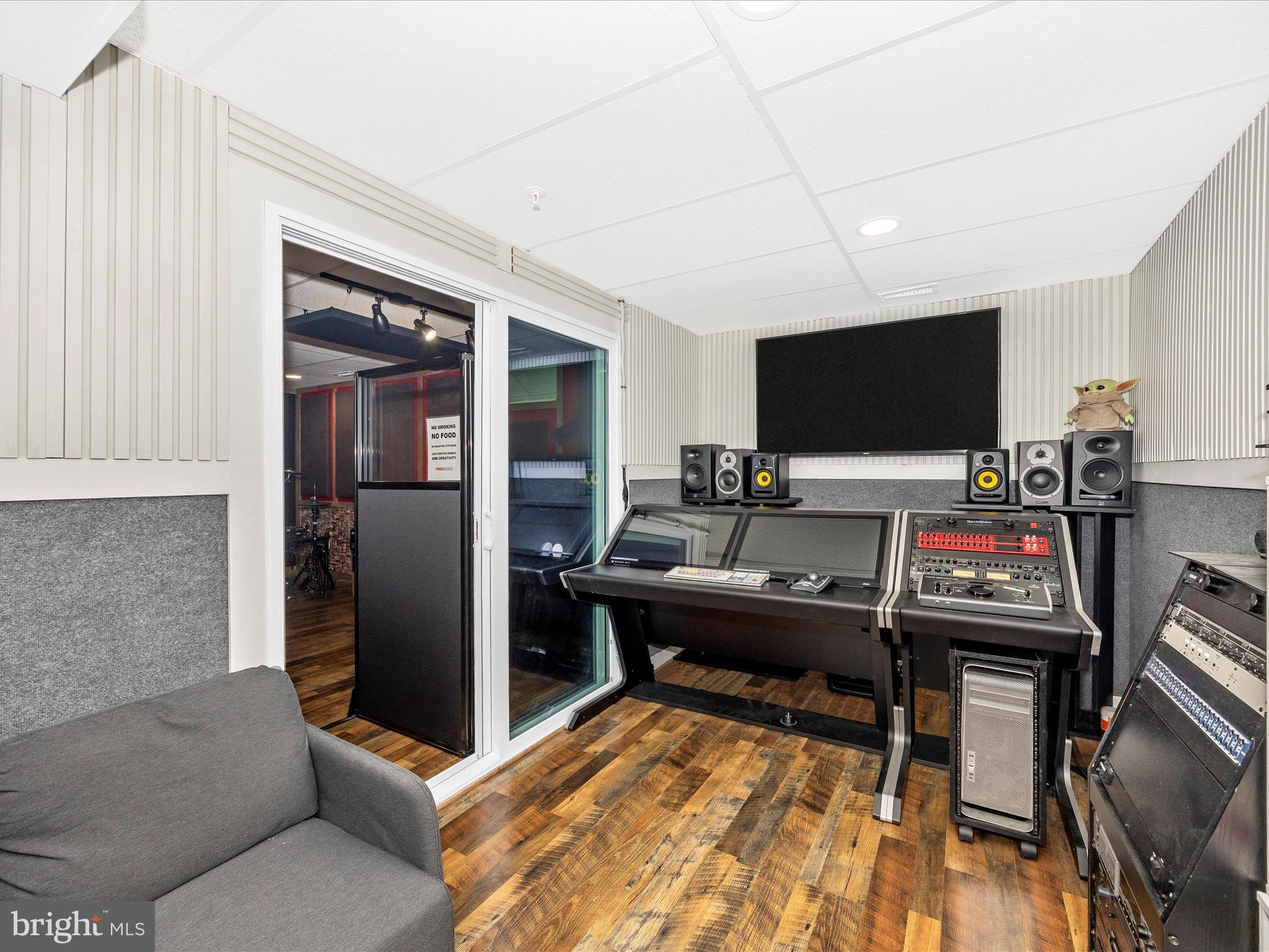 BRUNSWICK - Residential