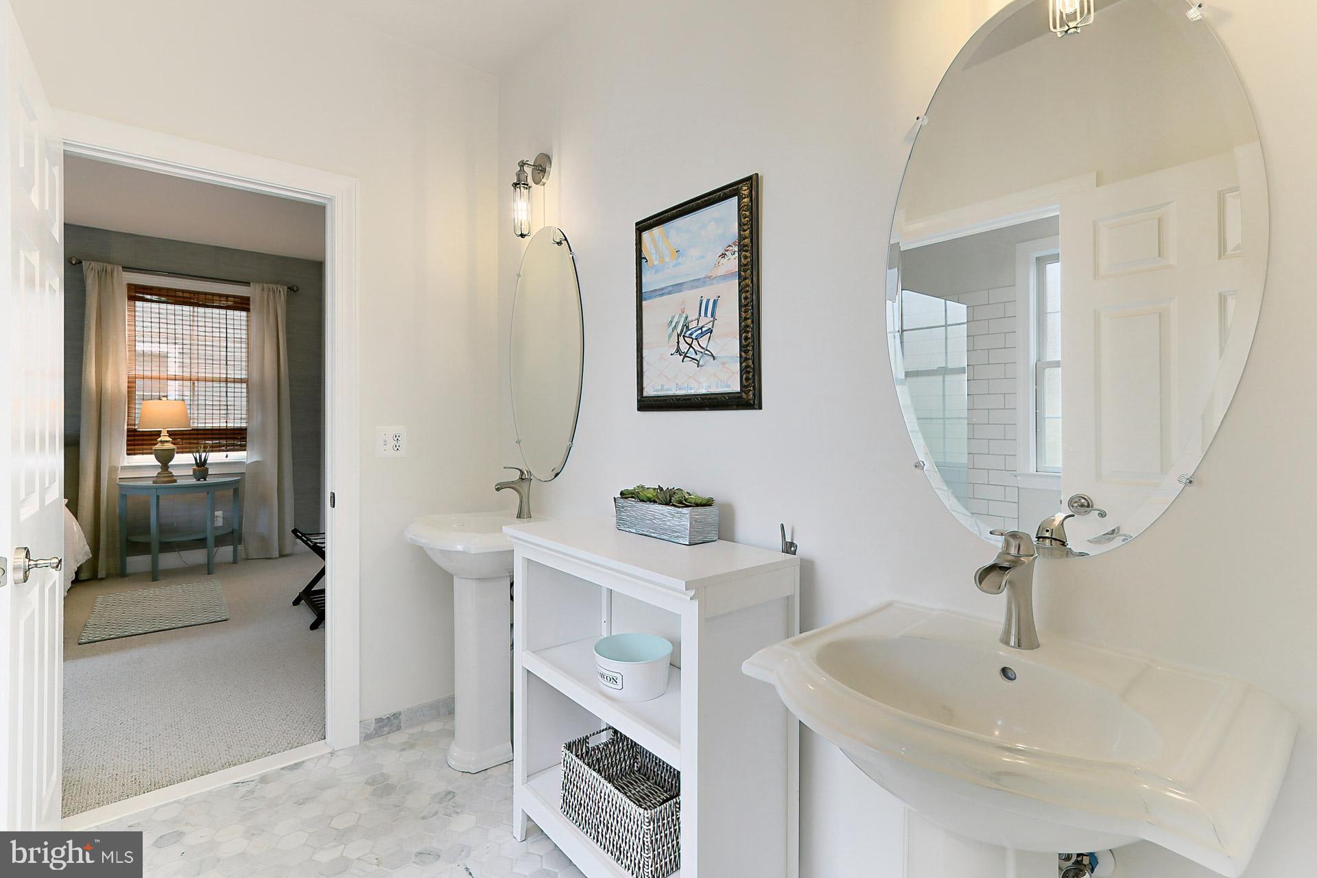 COURTS OF ST FRANCIS - Residential Lease