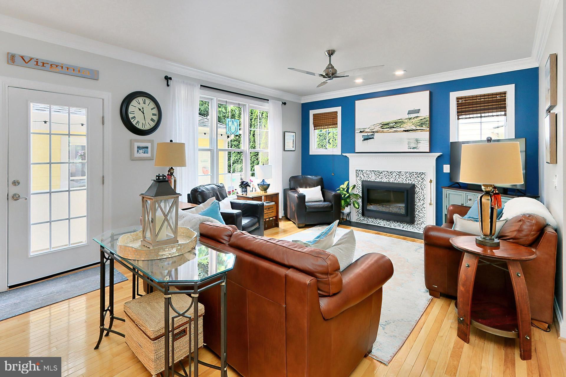 COURTS OF ST FRANCIS - Residential Lease