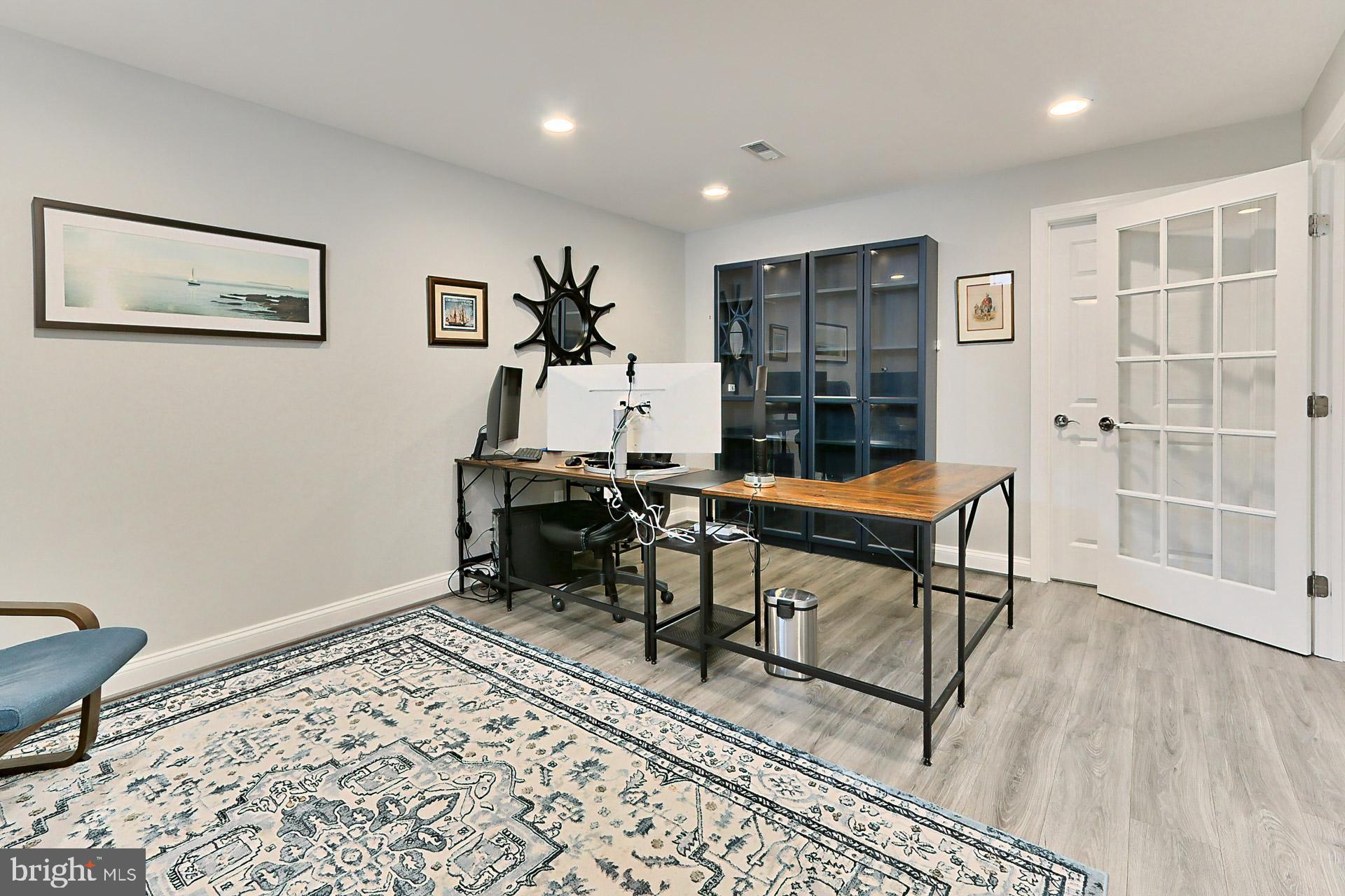 COURTS OF ST FRANCIS - Residential Lease