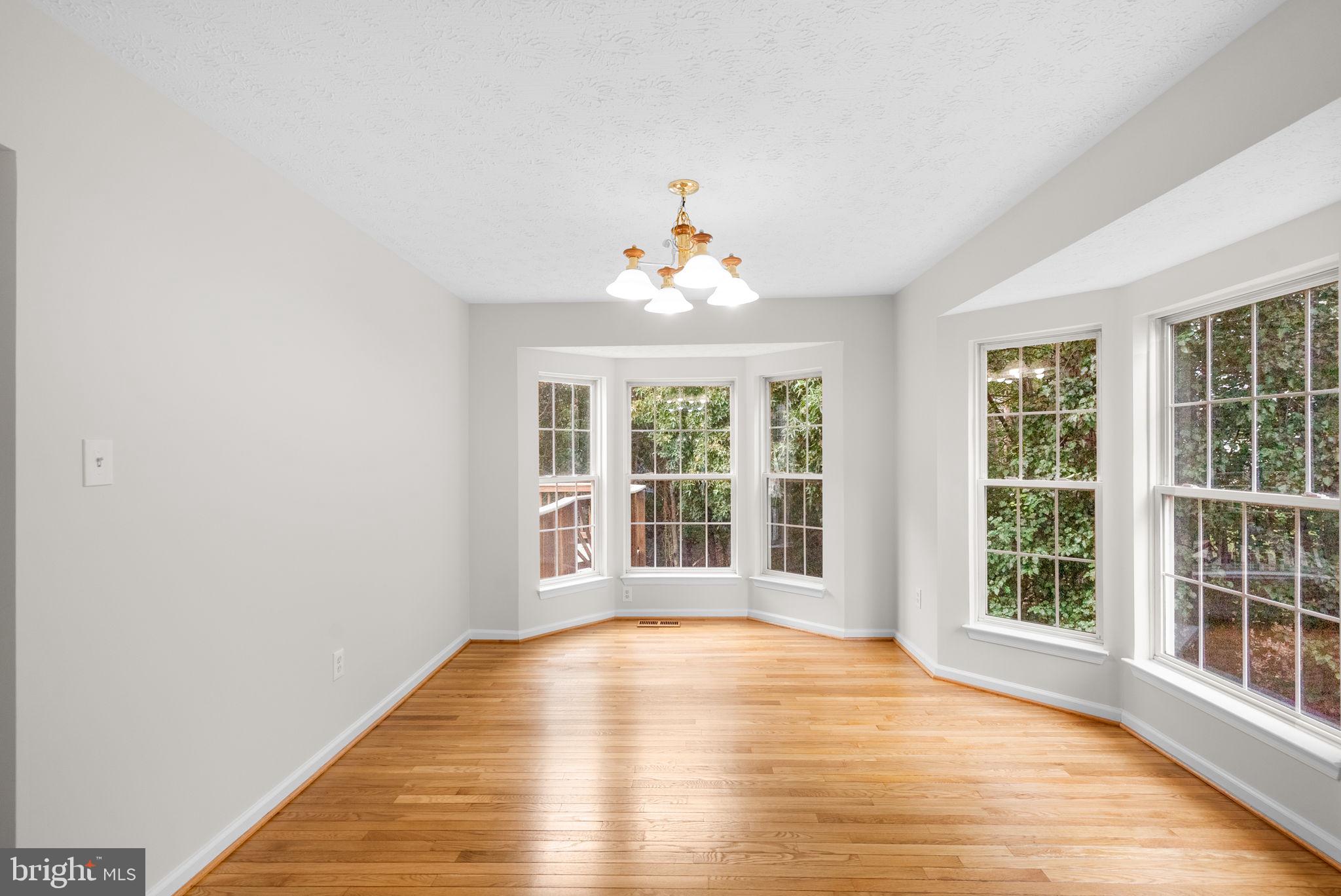 KINGS WOODS - Residential