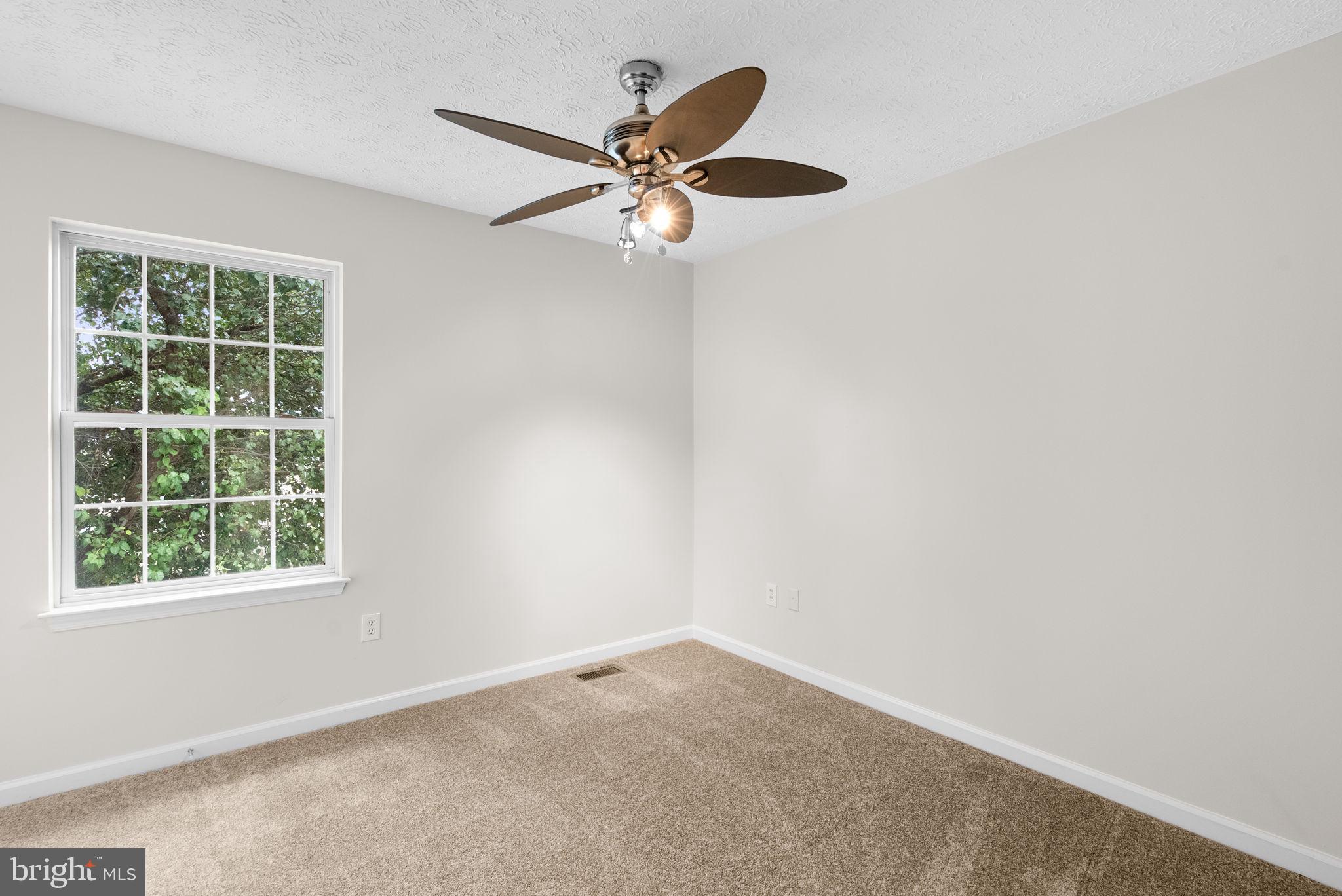 KINGS WOODS - Residential