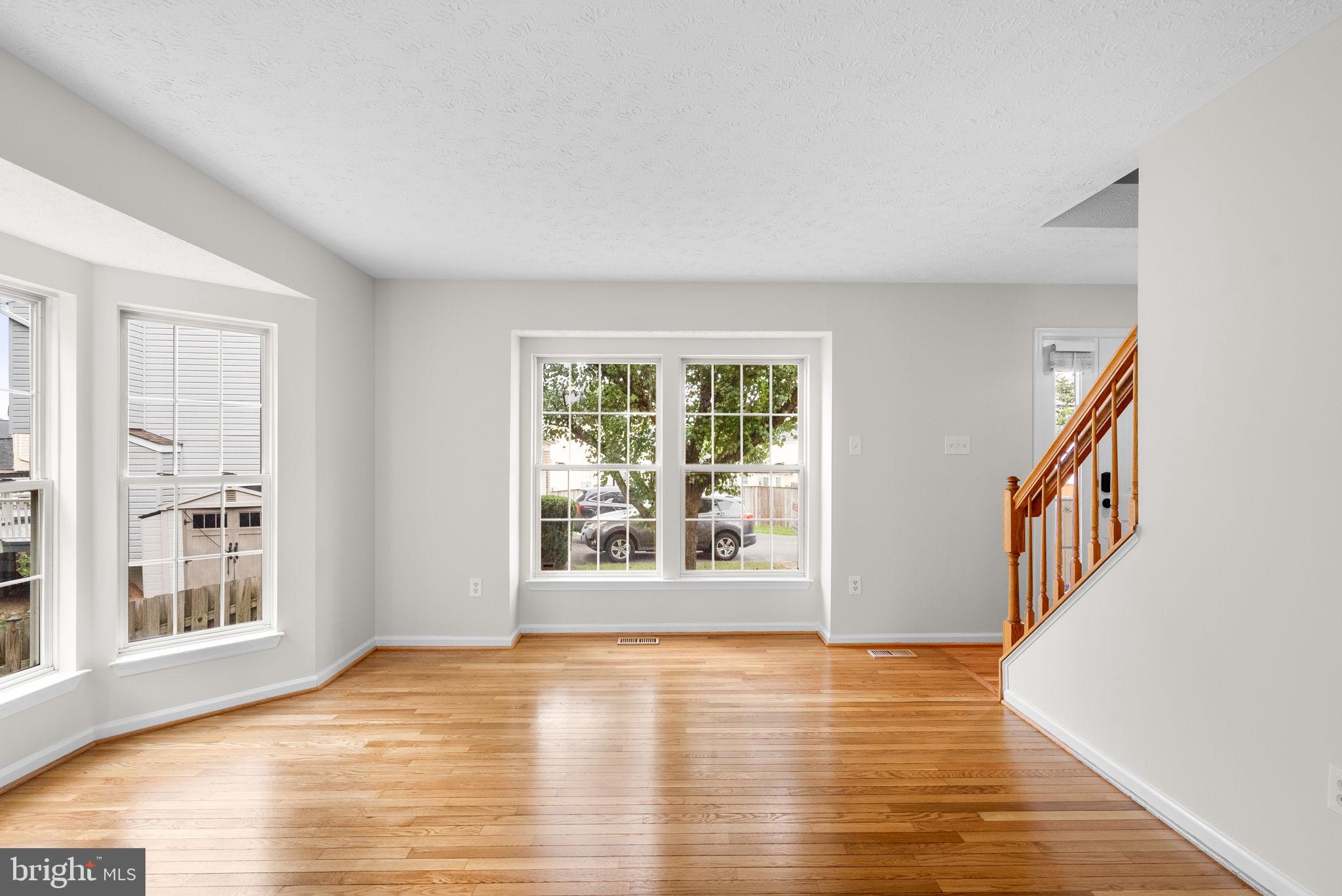 KINGS WOODS - Residential