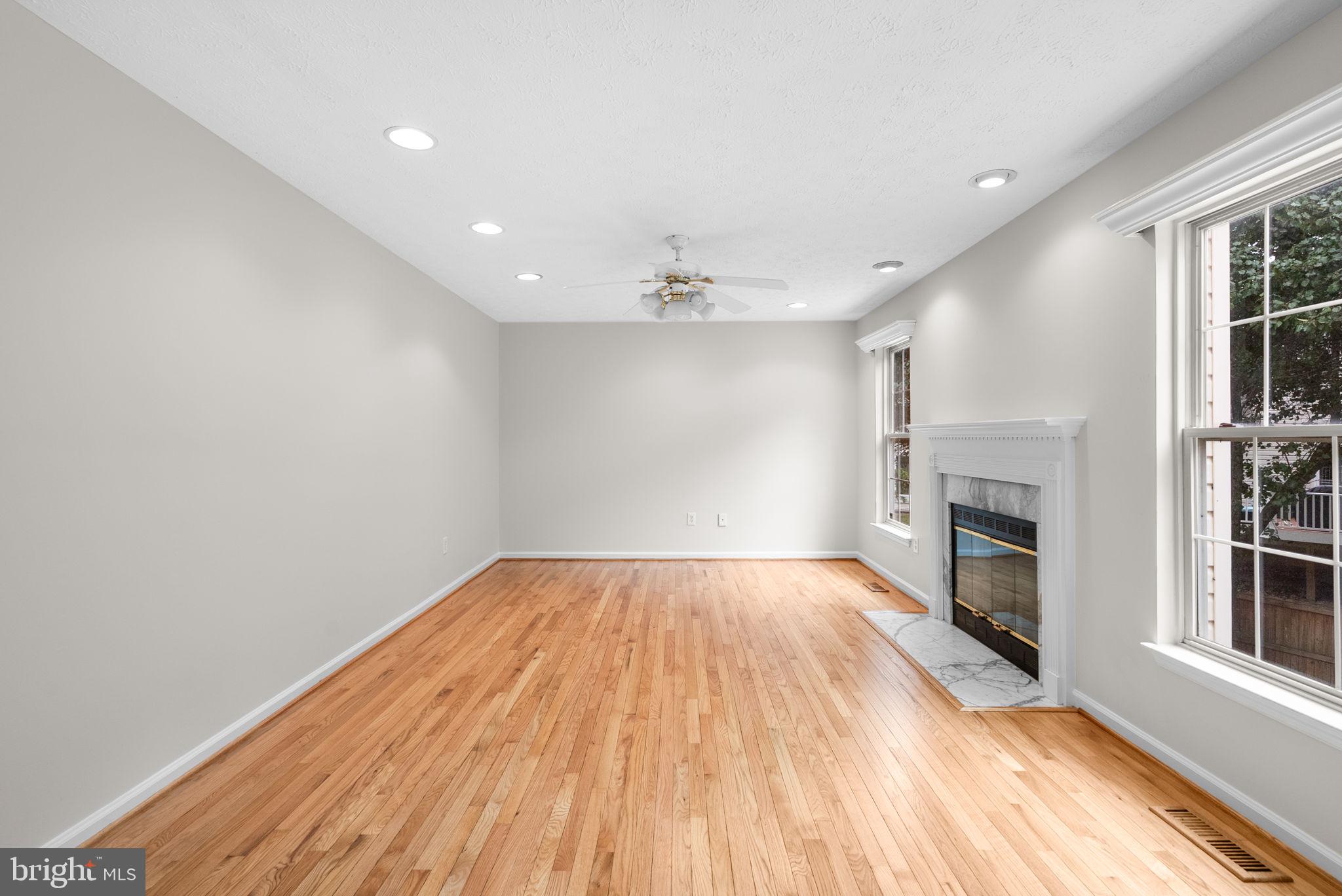 KINGS WOODS - Residential