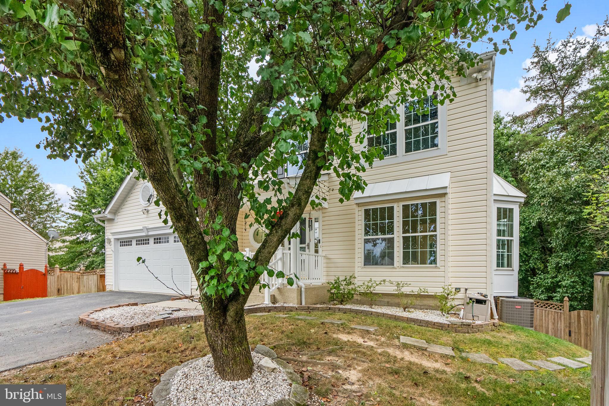 KINGS WOODS - Residential