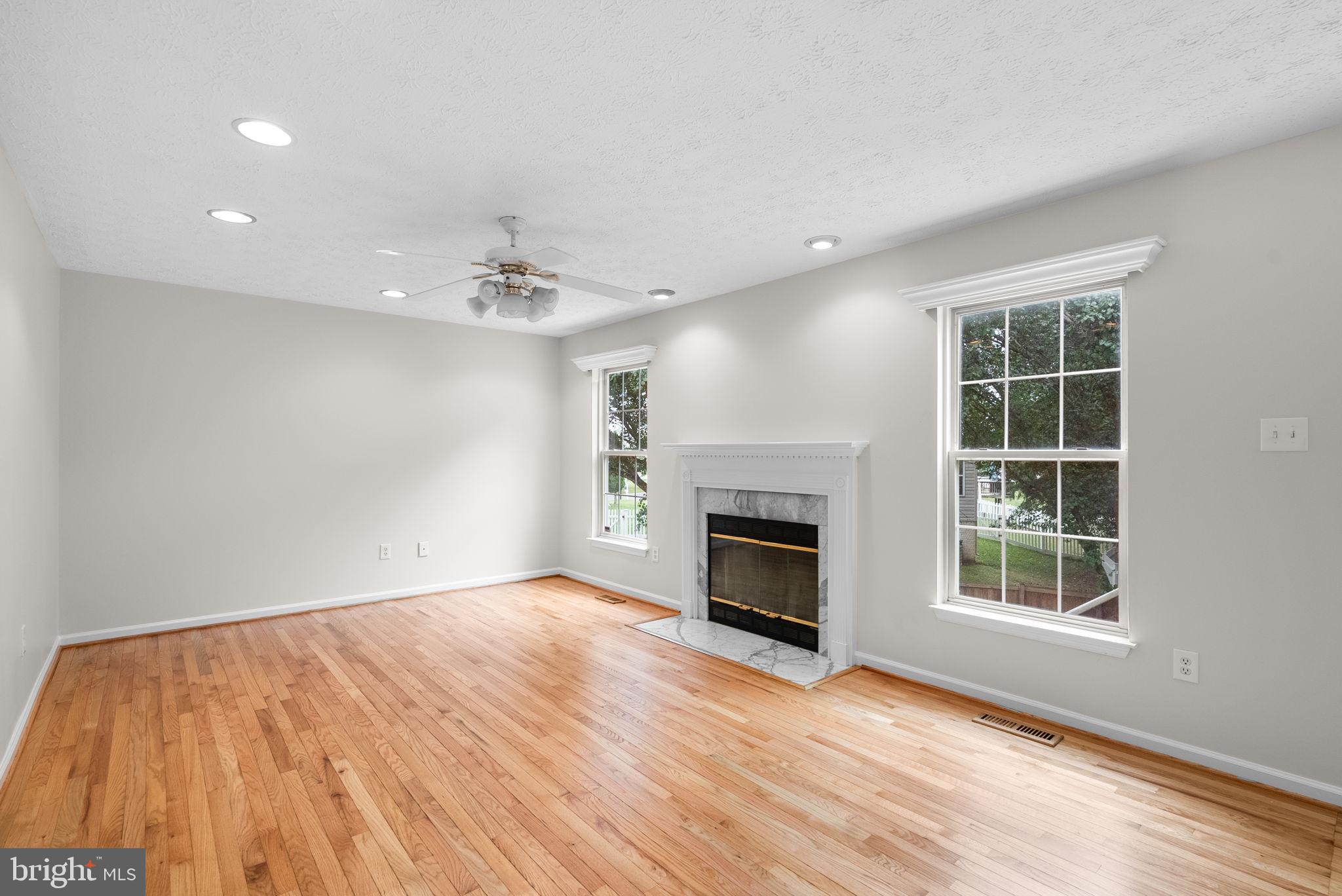 KINGS WOODS - Residential