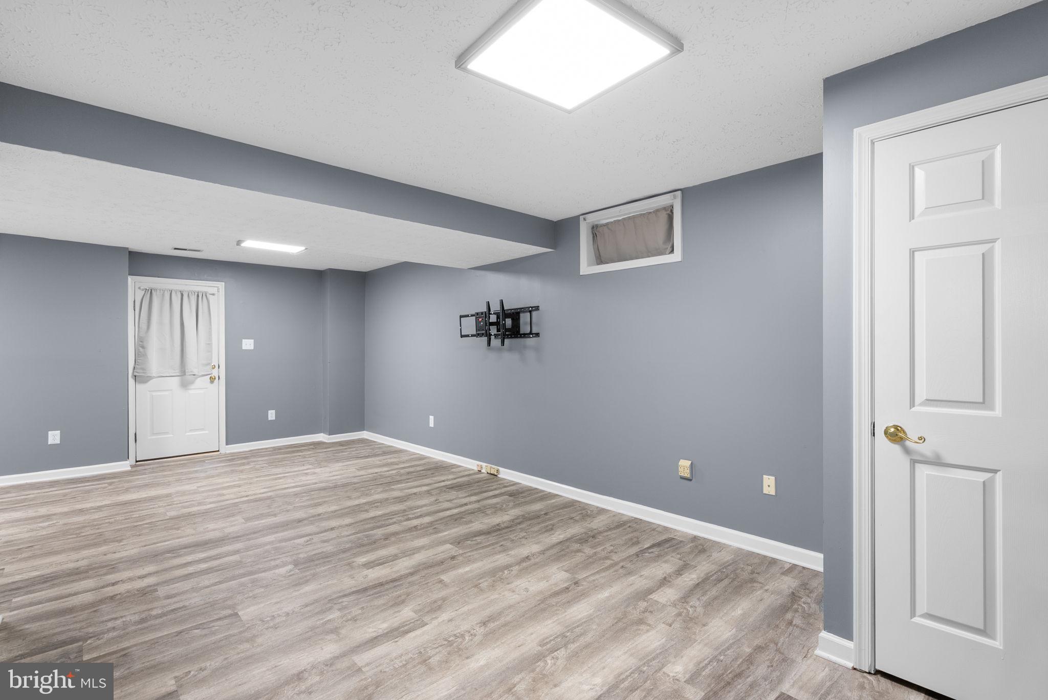 KINGS WOODS - Residential