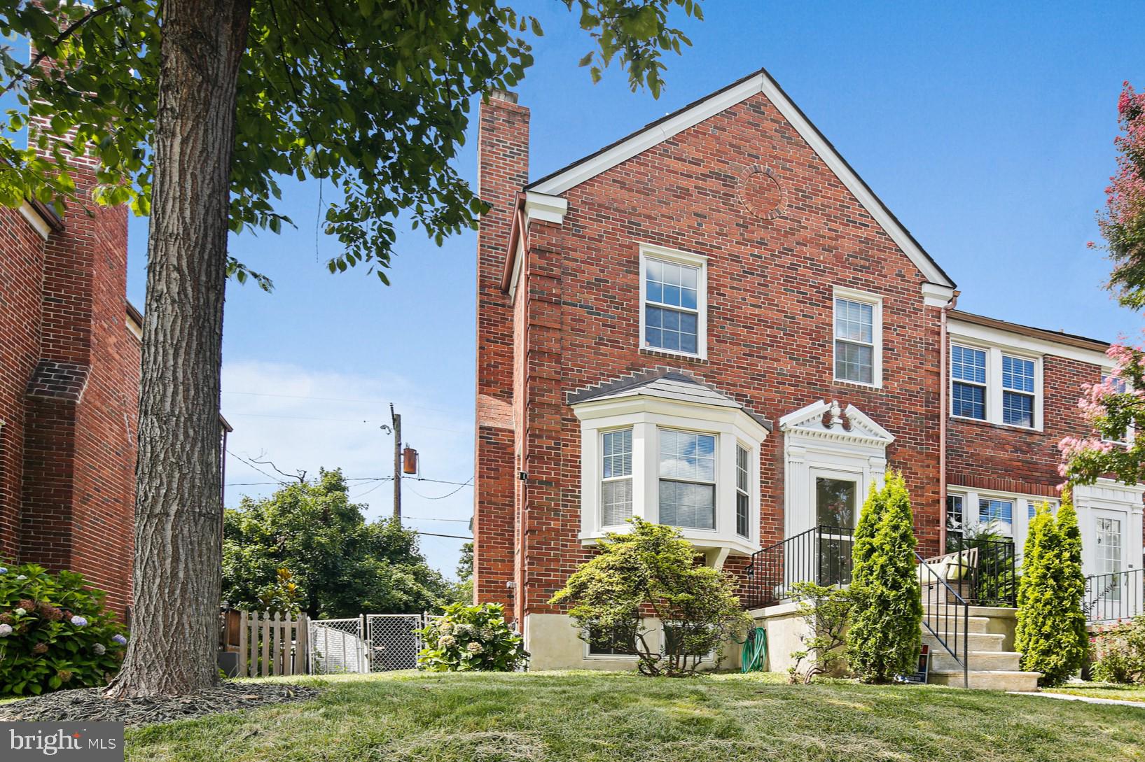 ACADEMY HEIGHTS - Residential