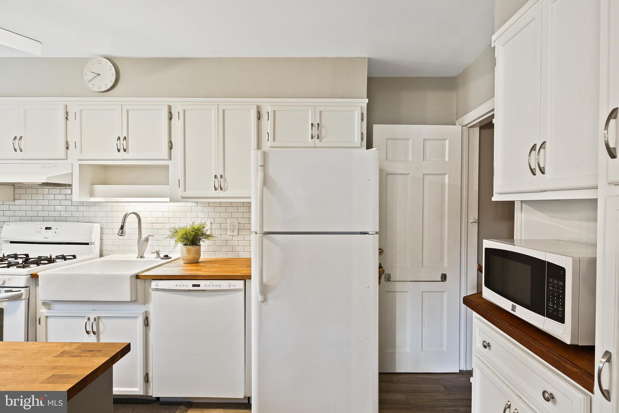 ACADEMY HEIGHTS - Residential