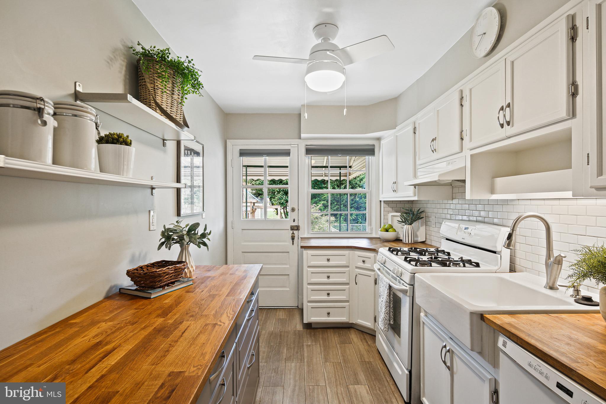 ACADEMY HEIGHTS - Residential