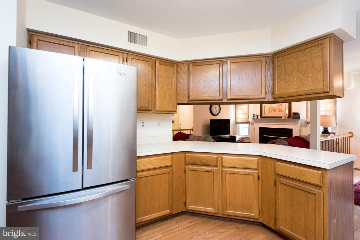 COURTS OF FOUR SEASONS - Residential