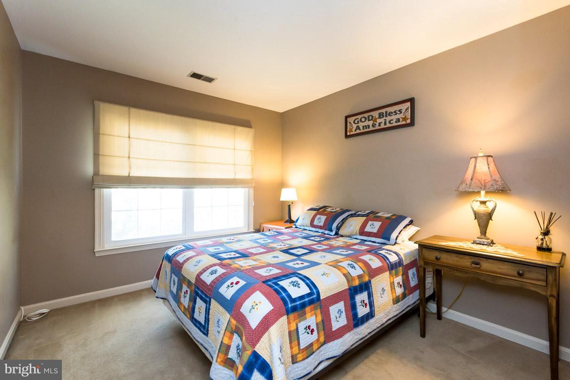 COURTS OF FOUR SEASONS - Residential