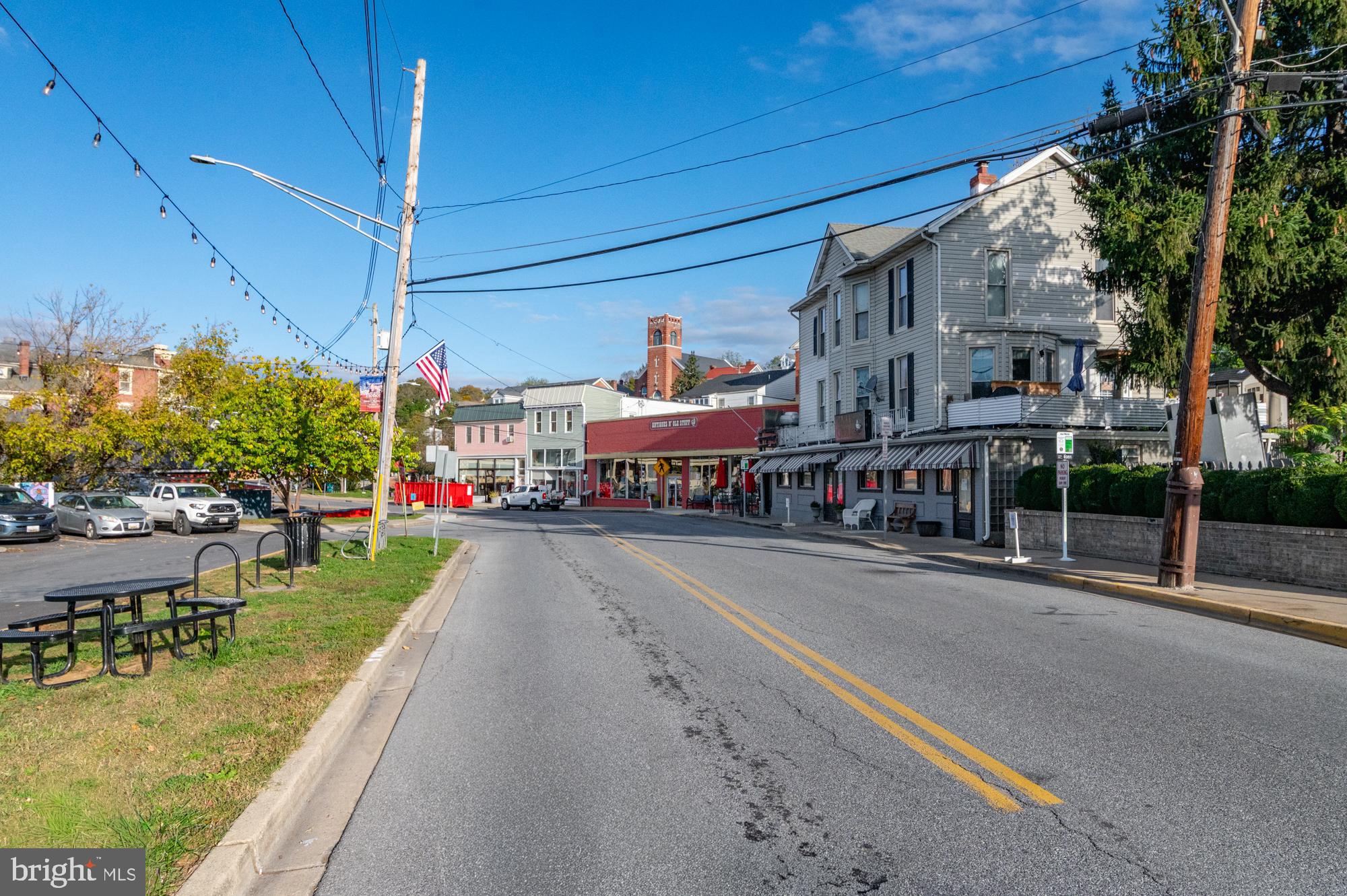 DOWNTOWN BRUNSWICK - Land