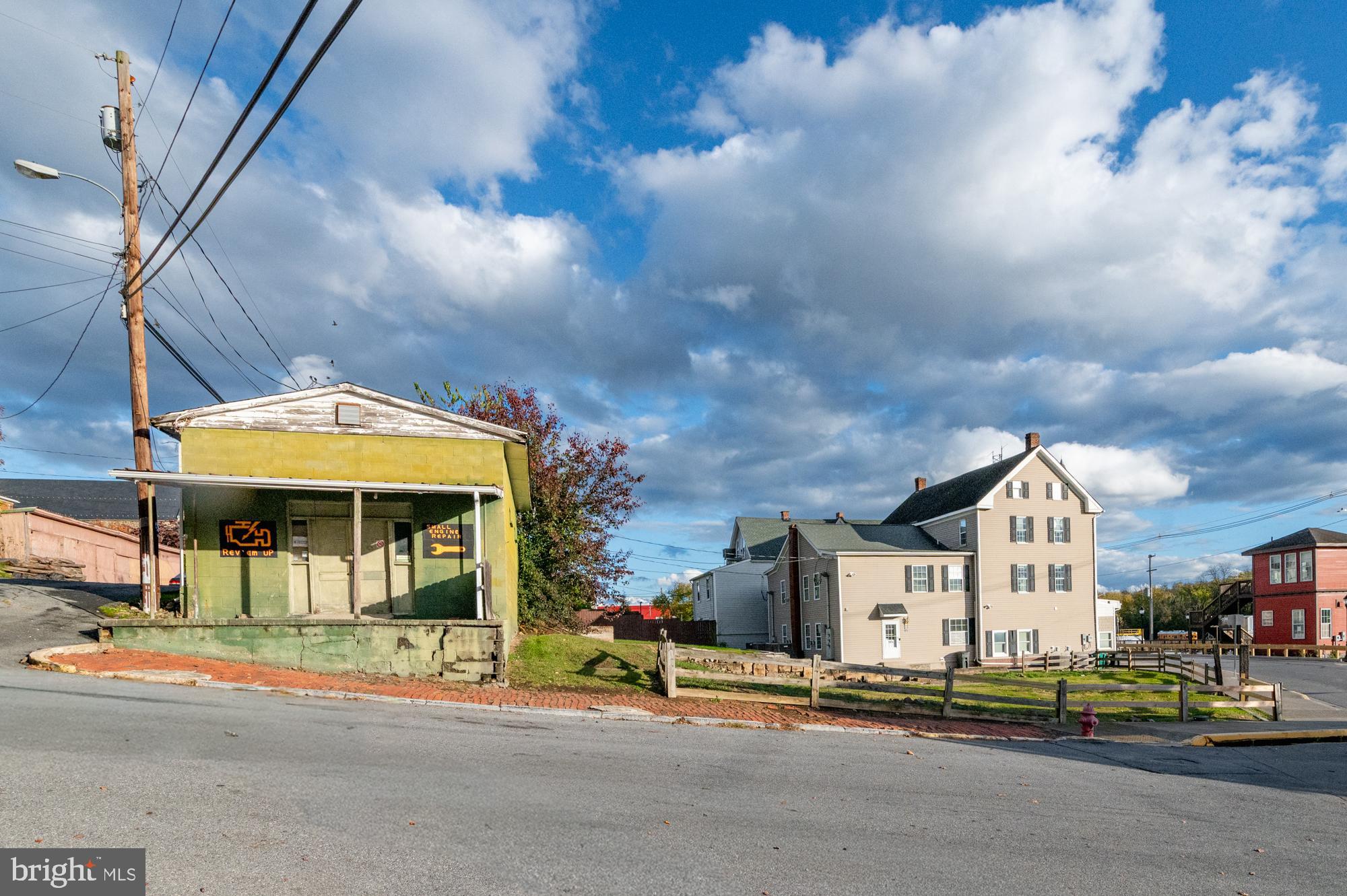 101 E POTOMAC STREET