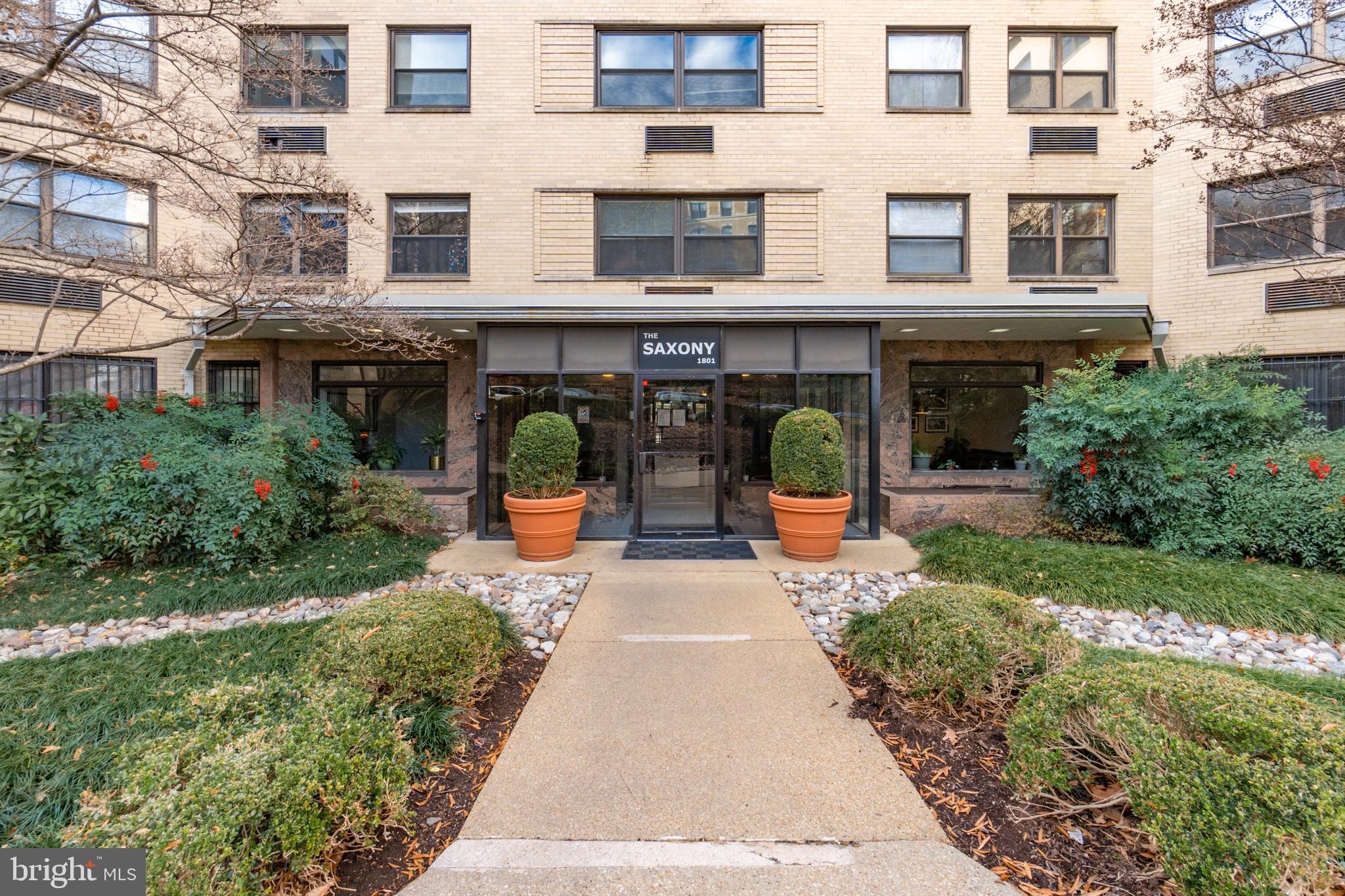 1801 CLYDESDALE PLACE NW 311