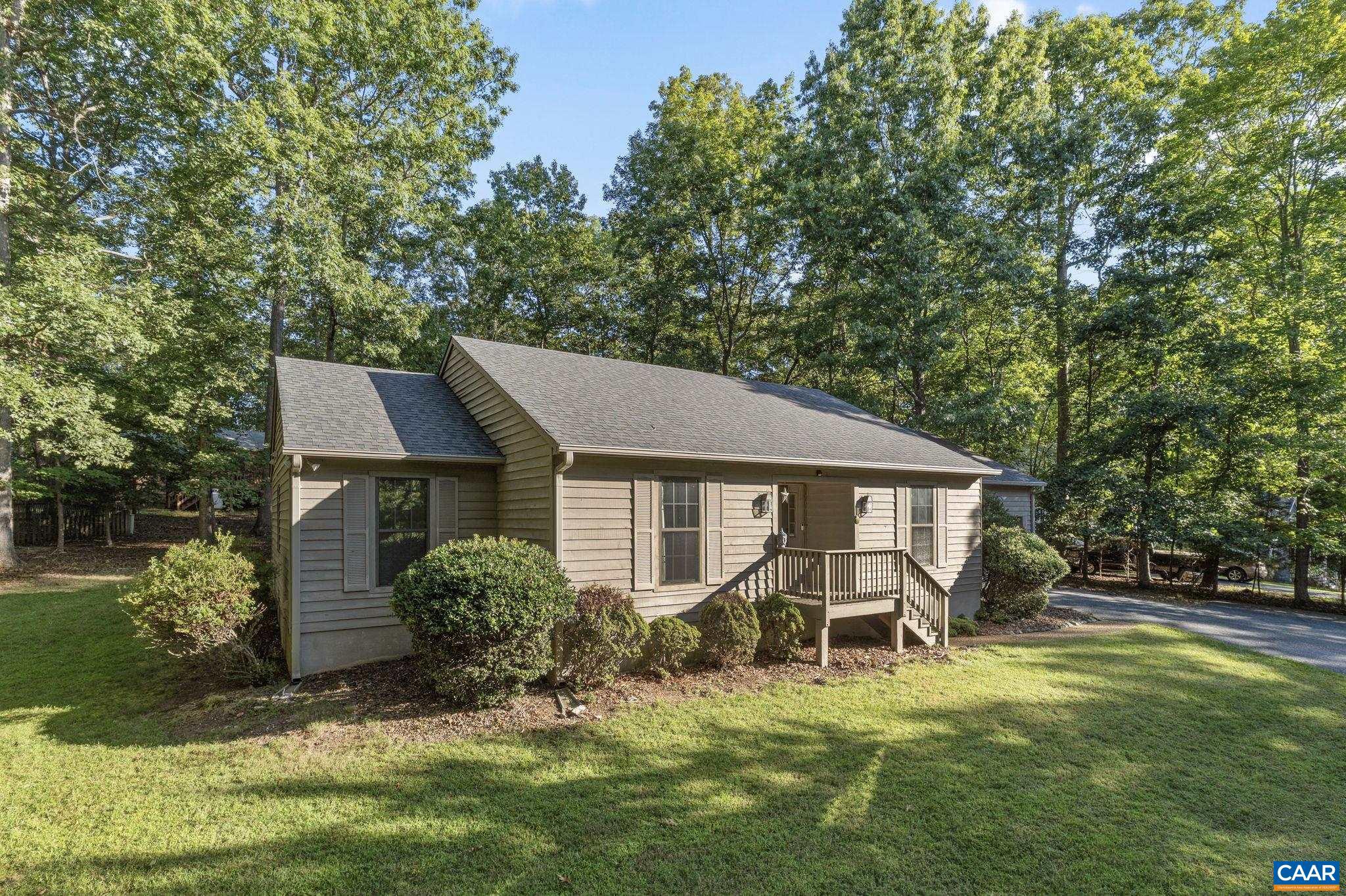 LAKE MONTICELLO - Residential