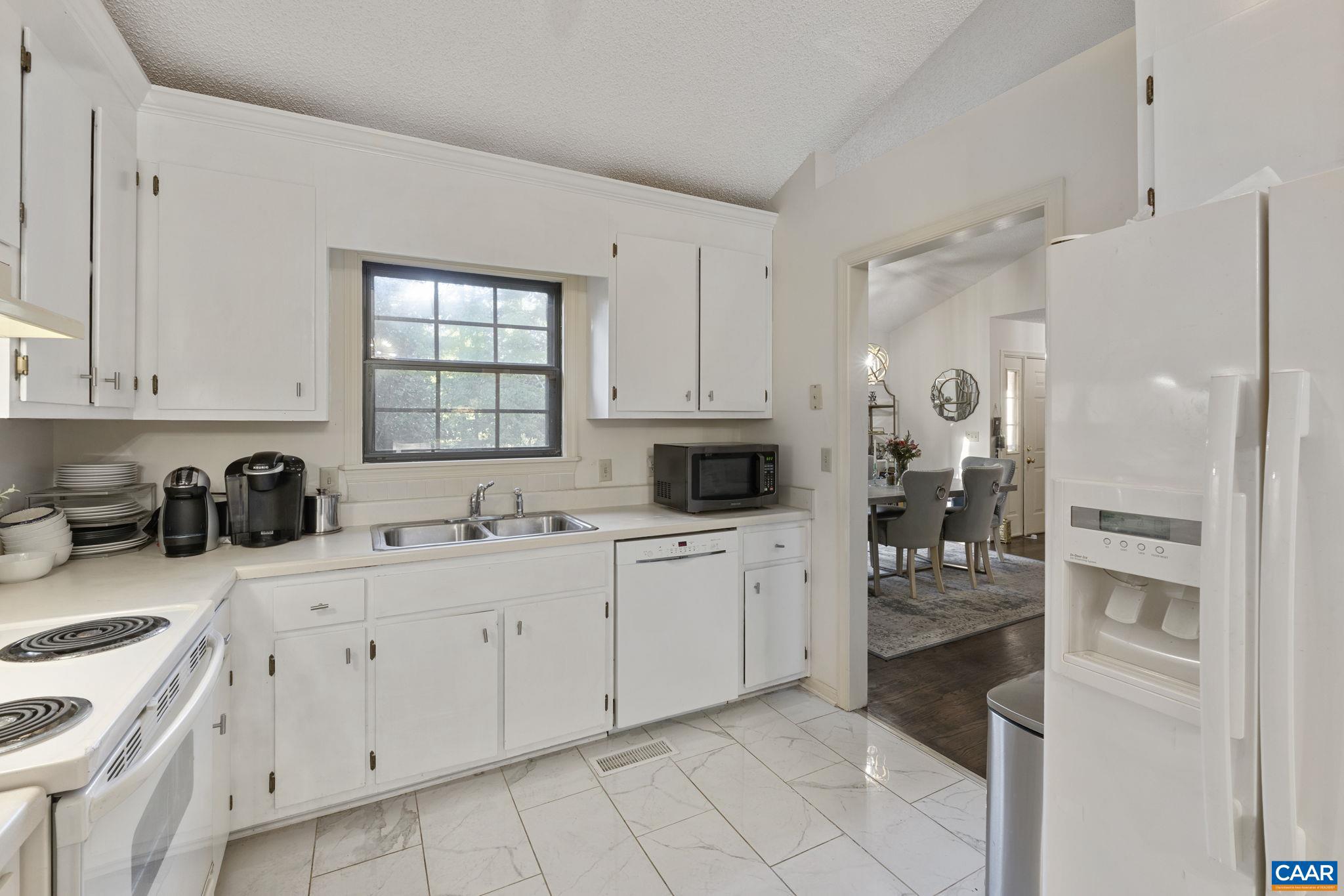 LAKE MONTICELLO - Residential