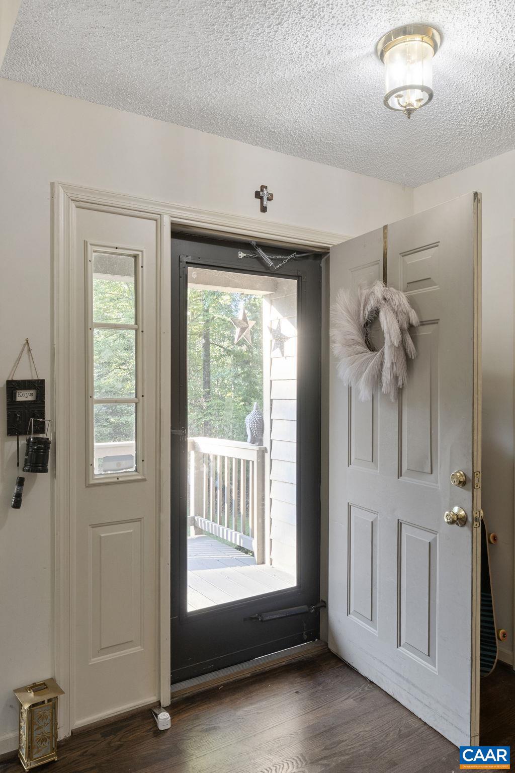 LAKE MONTICELLO - Residential