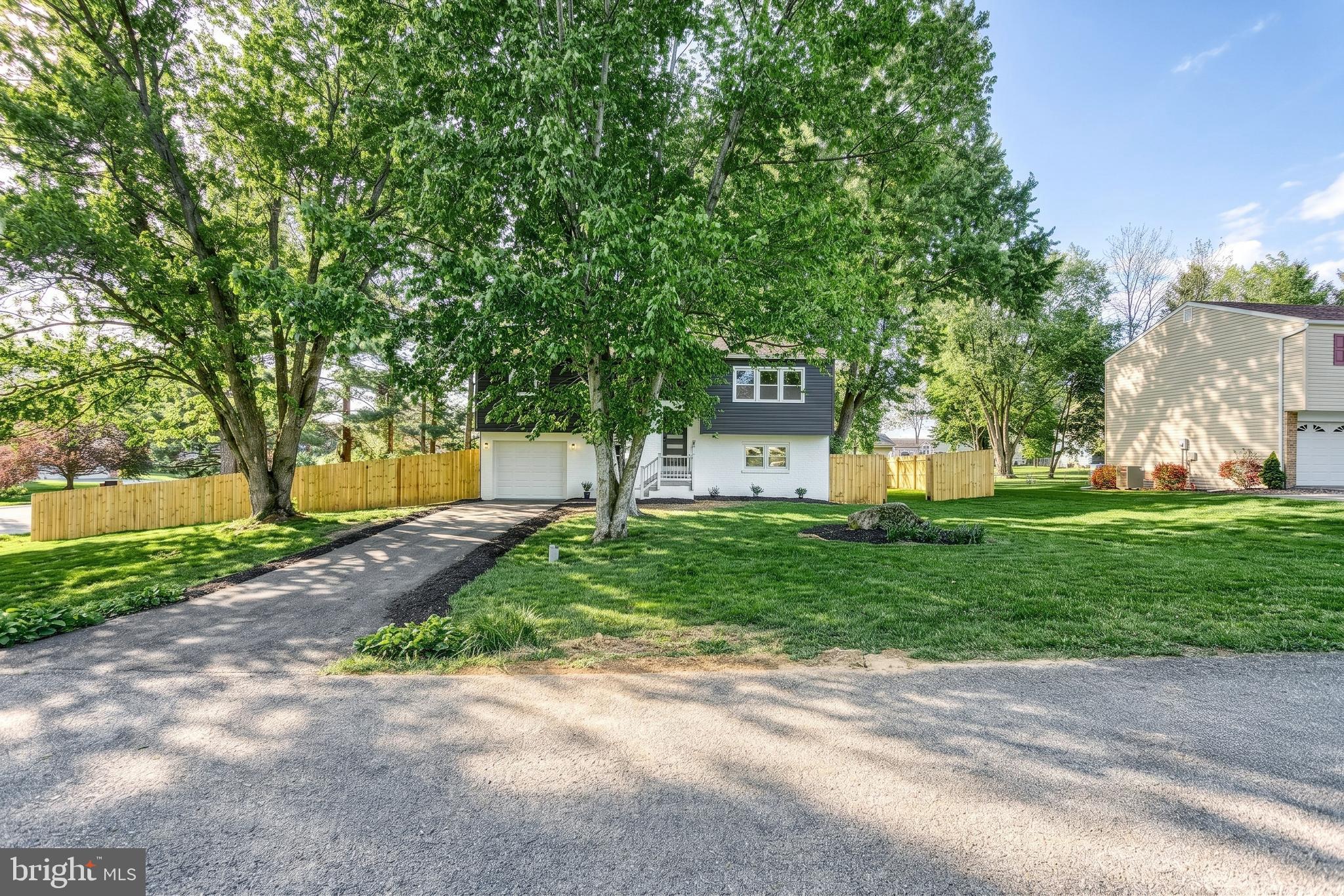 421 FAIRWAY DRIVE