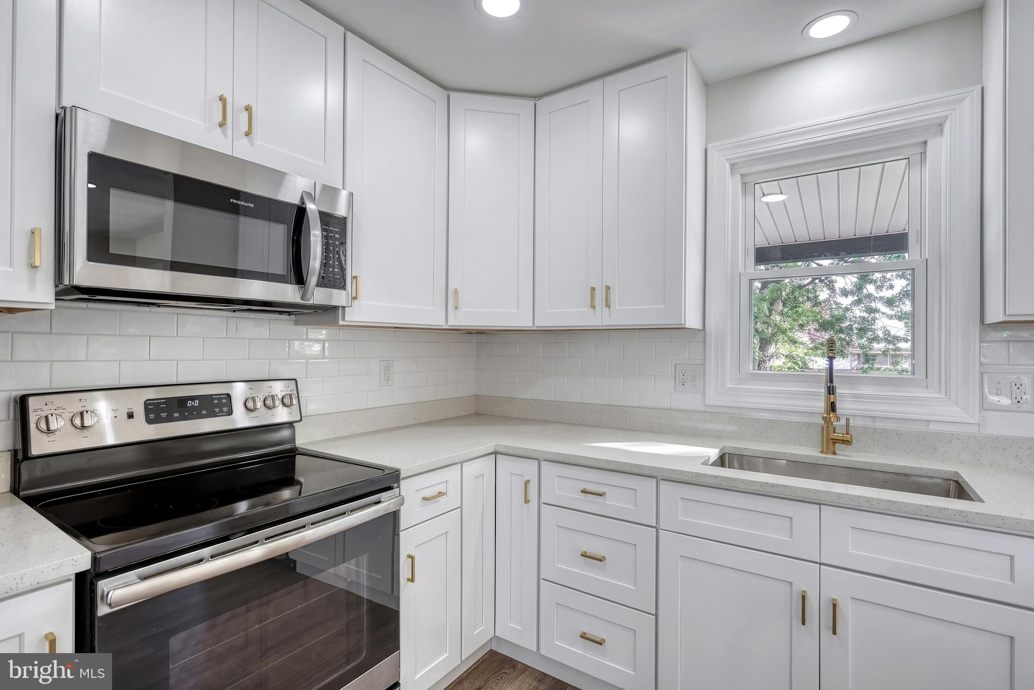 MONROE ACRES - Residential